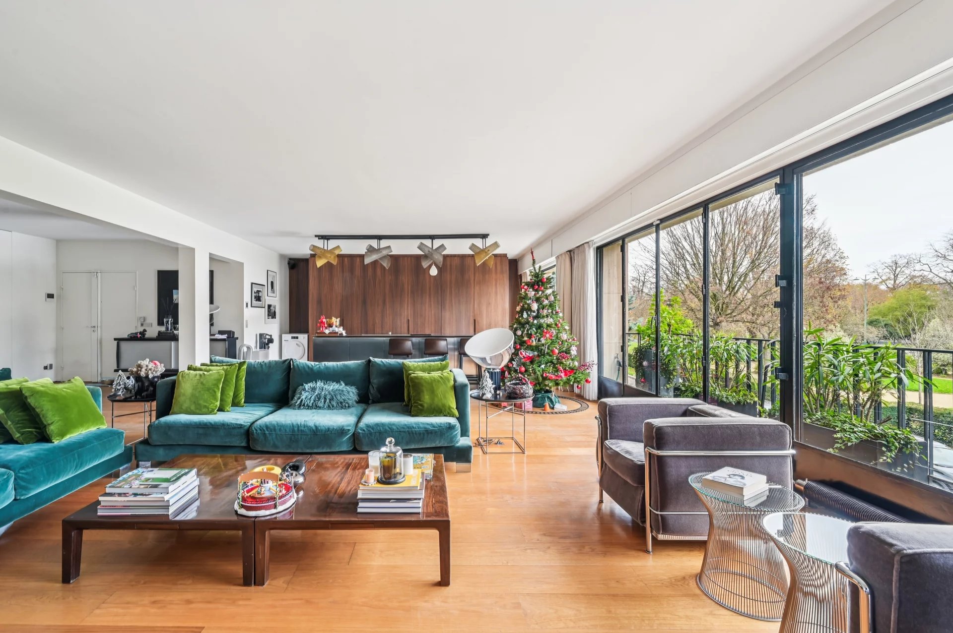 Paris 16th, Île-de-France, 75016, FR, 2 Bedrooms Bedrooms, ,1 BathroomBathrooms,Residential,For Sale,2002081