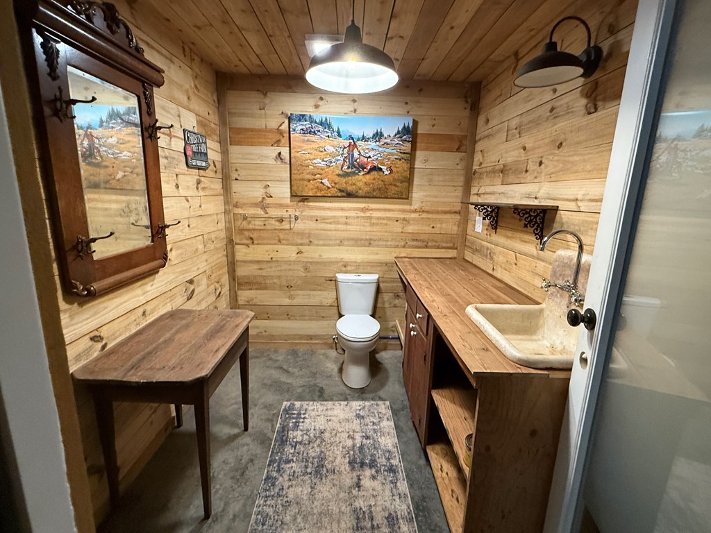 Americus, Georgia, 31719, United States, 2 Bedrooms Bedrooms, ,1 BathroomBathrooms,Residential,For Sale,1922785