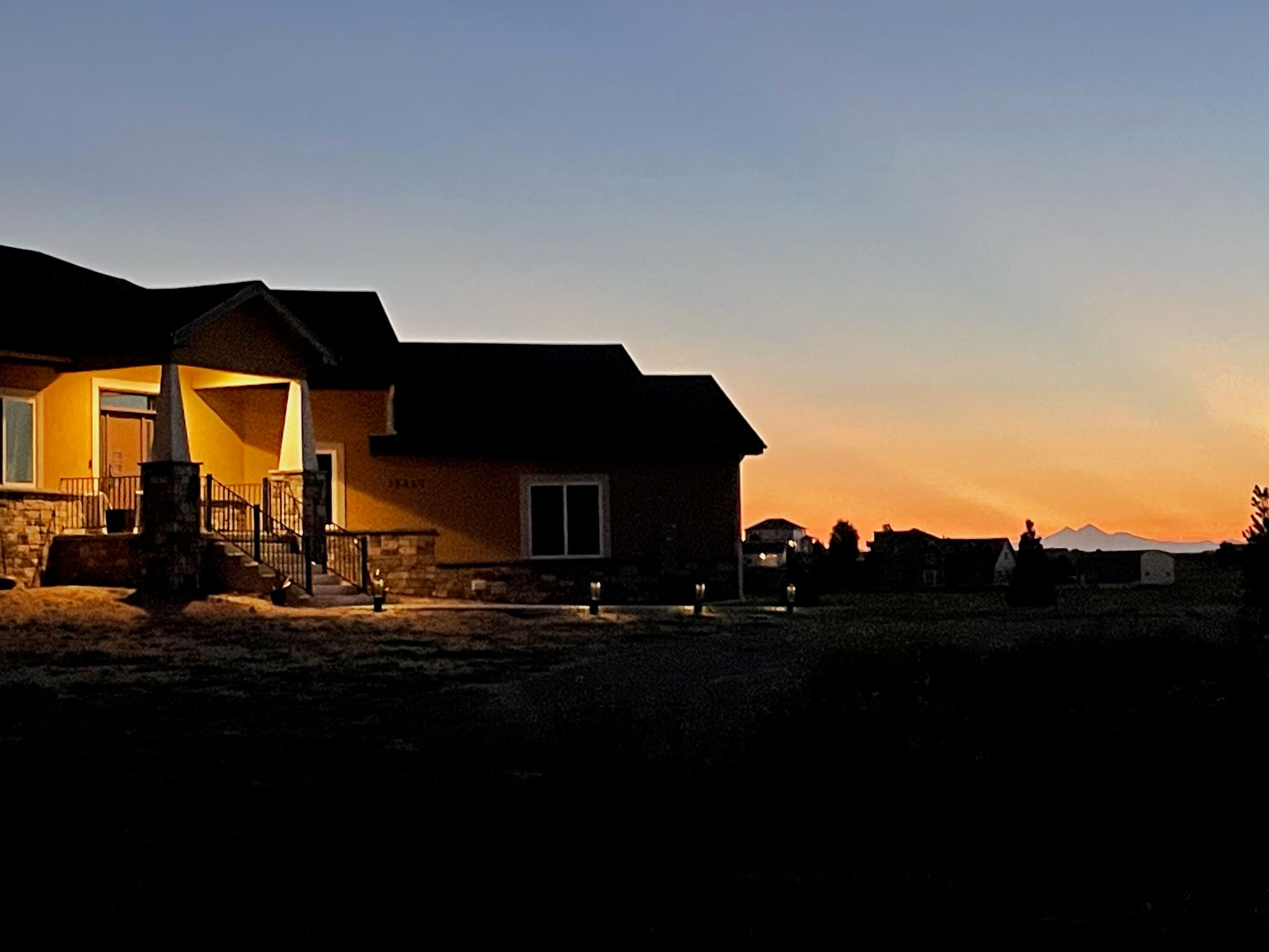  Custom-Built Home in the Highly Sought-After Pelican Lake Ranch Community - 物件實景