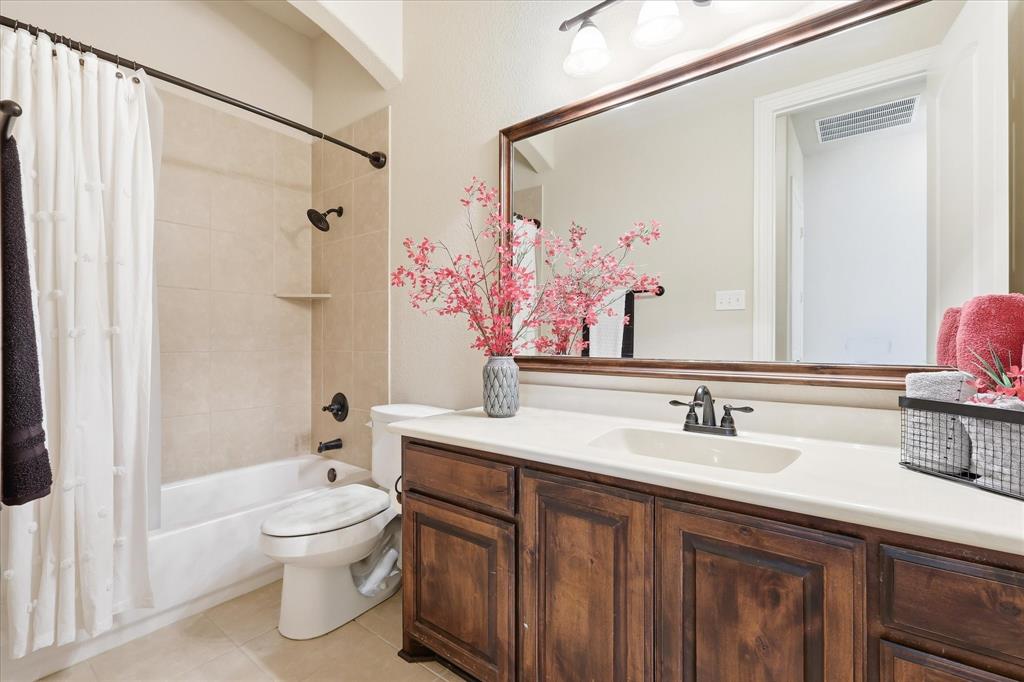 Midlothian, Texas, 76065, United States, 3 Bedrooms Bedrooms, ,2 BathroomsBathrooms,Residential,For Sale,2048786