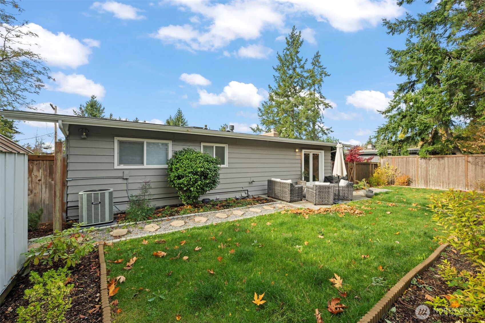 Des Moines, Washington, 98198, United States, 4 Bedrooms Bedrooms, ,2 BathroomsBathrooms,Residential,For Sale,1987867