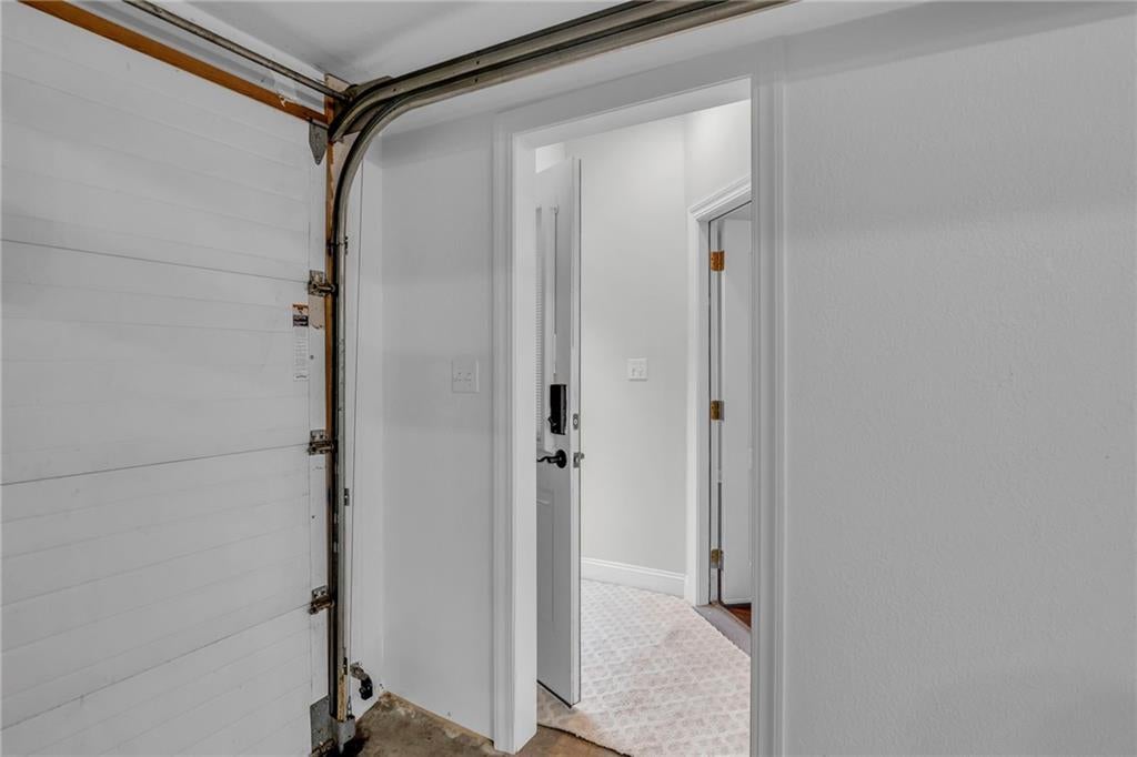 Lawrence, Kansas, 66049, United States, 5 Bedrooms Bedrooms, ,5 BathroomsBathrooms,Residential,For Sale,1848168