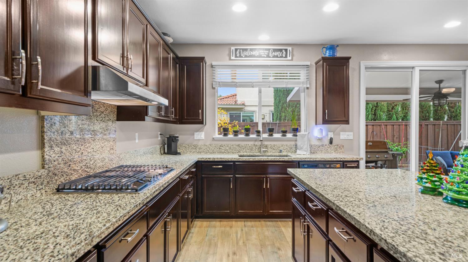 Vacaville, California, 95688, United States, 5 Bedrooms Bedrooms, ,3 BathroomsBathrooms,Residential,For Sale,2005727