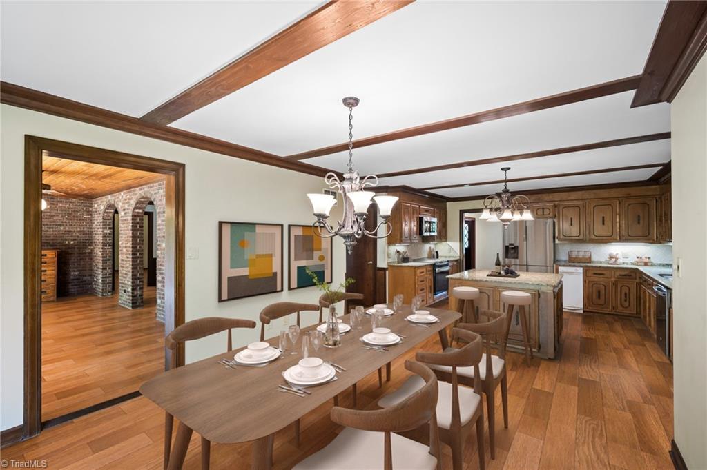 High Point, North Carolina, 27265, United States, 4 Bedrooms Bedrooms, ,4 BathroomsBathrooms,Residential,For Sale,1900964