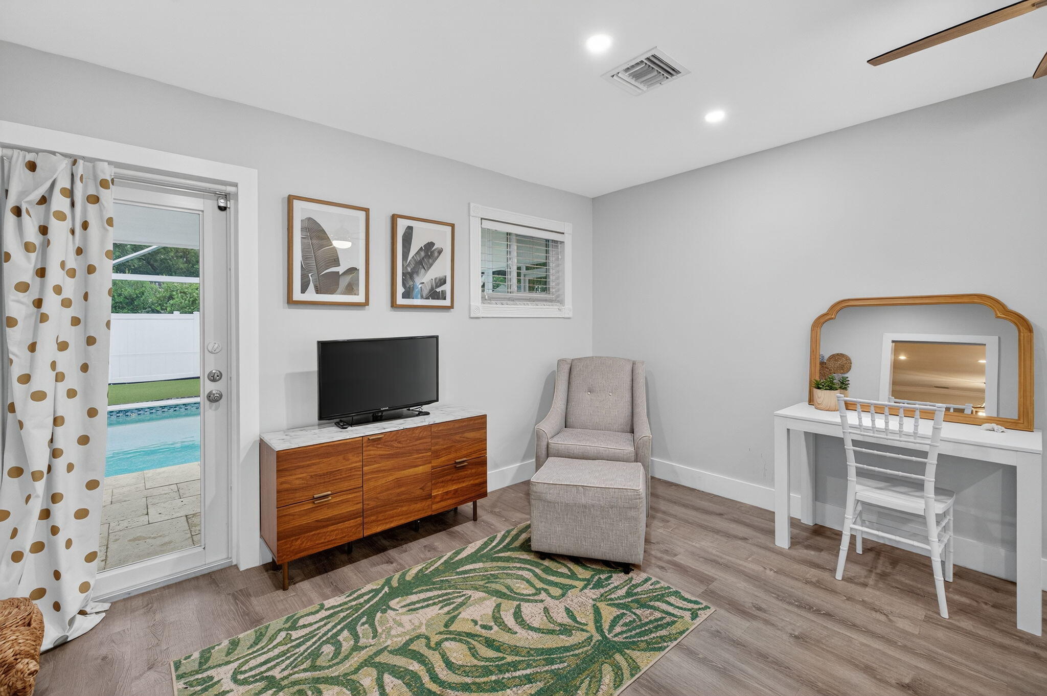 Fort Lauderdale, Florida, 33334, United States, 3 Bedrooms Bedrooms, ,2 BathroomsBathrooms,Residential,For Sale,1940437