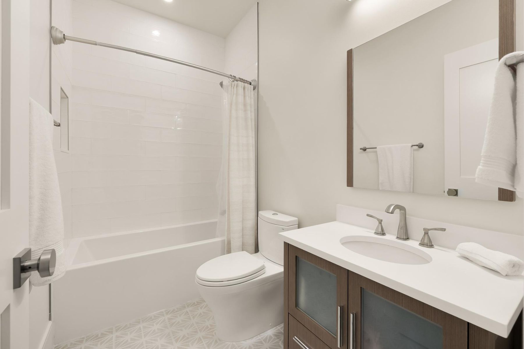  1216 Earnestine Street, Mclean, VA, 22101 - 物件實景