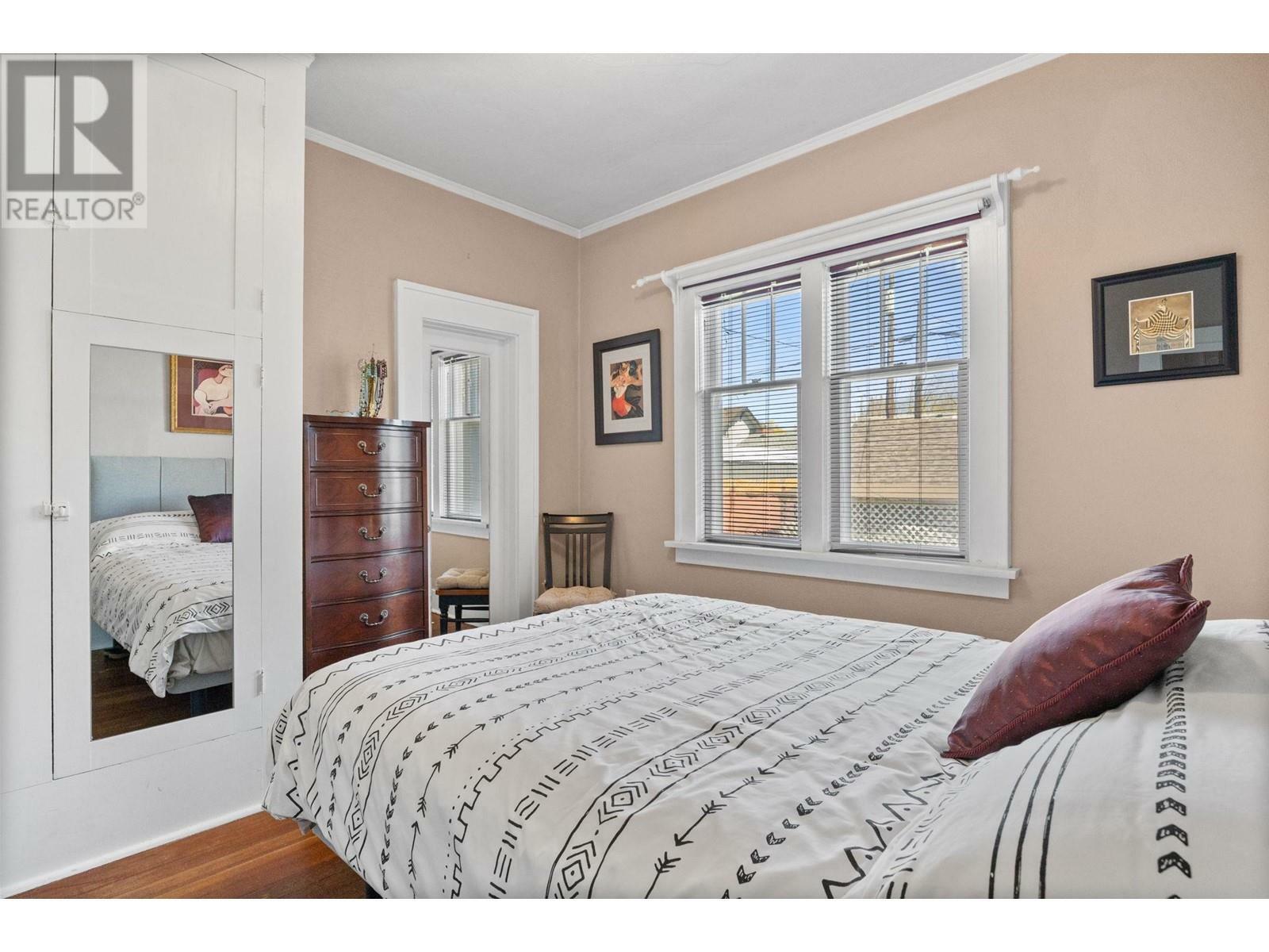 KELOWNA, British Columbia, V1Y 1A7, CA, 2 Bedrooms Bedrooms, ,1 BathroomBathrooms,Residential,For Sale,1837740
