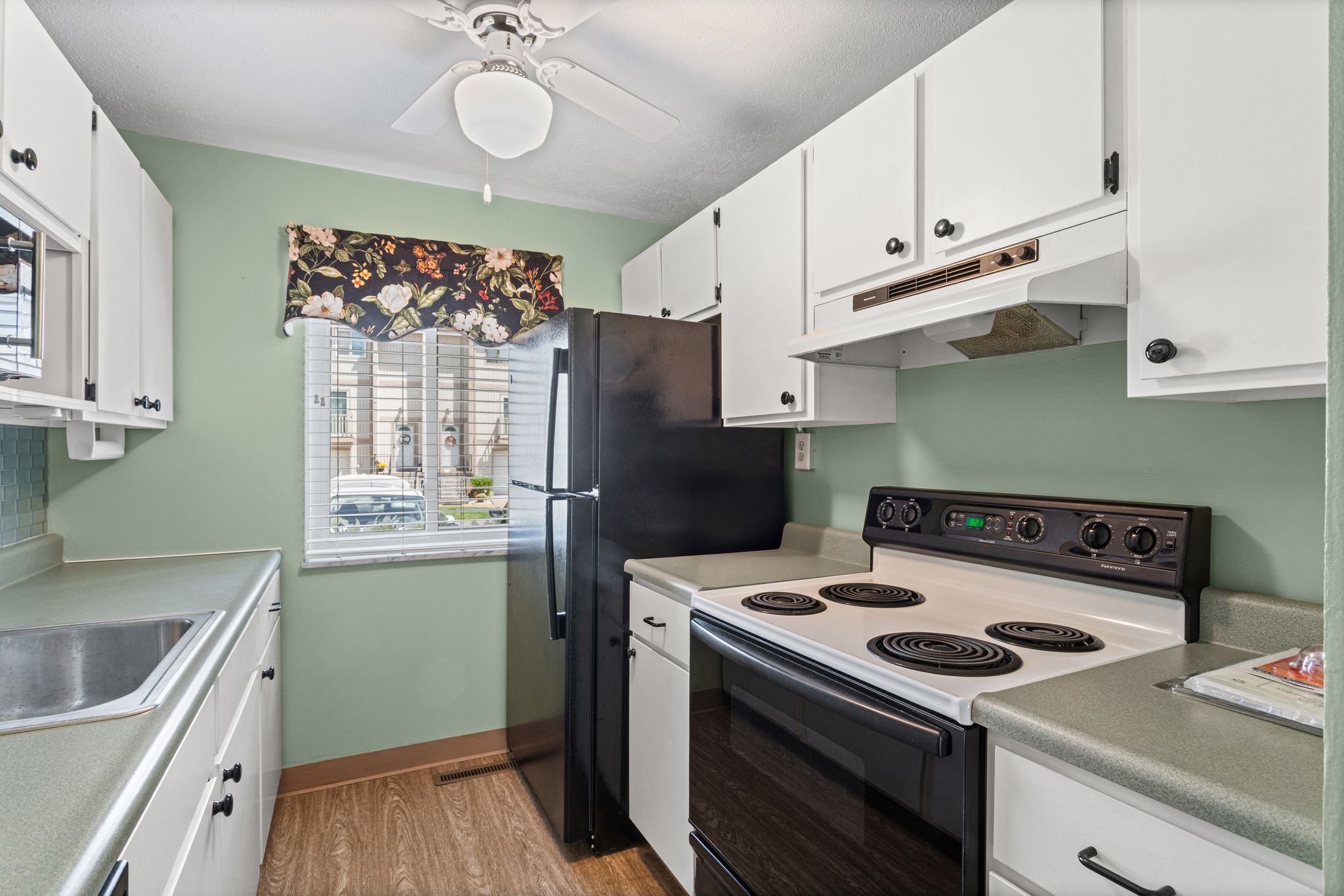  128 Arrowood Drive, Cranberry Township, PA 16066 - 物件實景