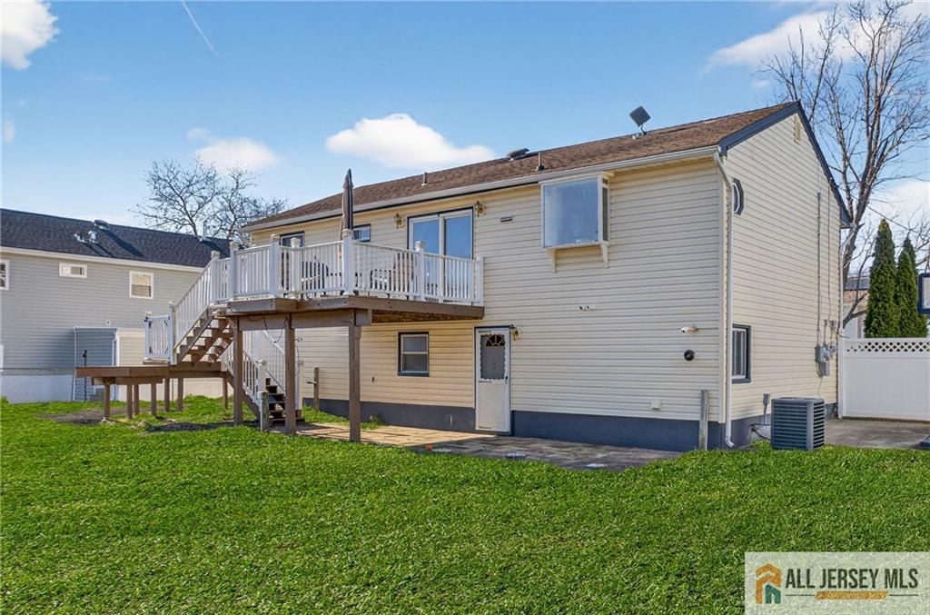 Old Bridge, New Jersey, 08857, United States, 3 Bedrooms Bedrooms, ,2 BathroomsBathrooms,Residential,For Sale,2003291