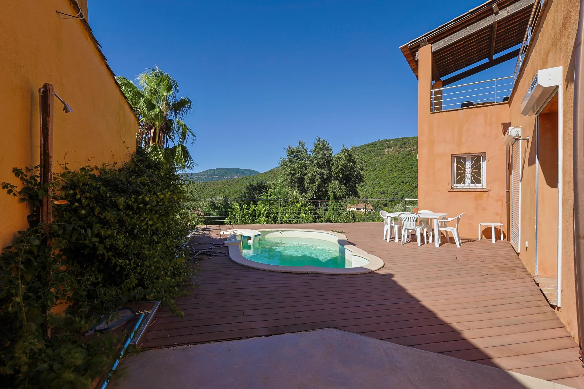 La Croix-Valmer, Provence-Alpes-Côte d’Azur, 83420, FR, ,Residential,For Sale,1938731