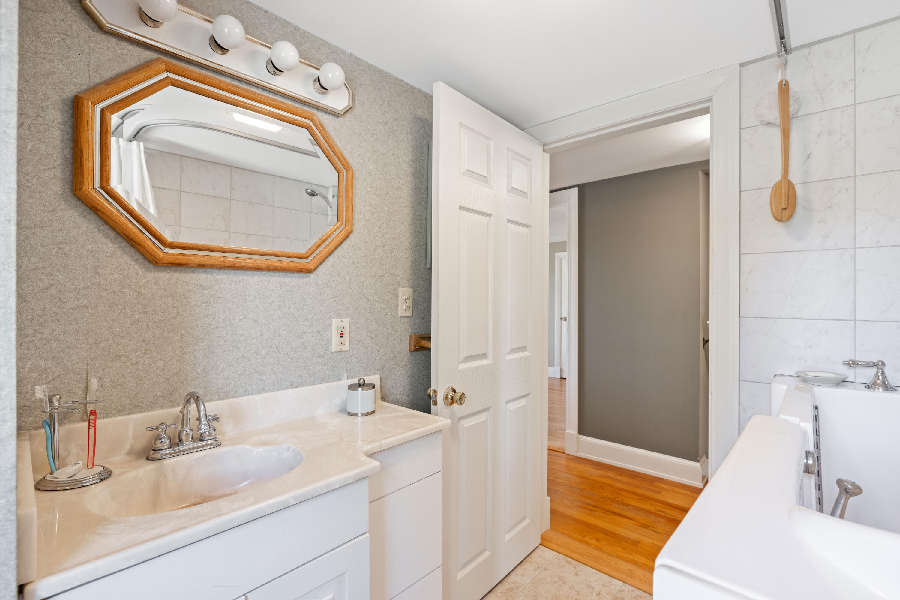 Cumberland, Maine, 04021, United States, 3 Bedrooms Bedrooms, ,2 BathroomsBathrooms,Residential,For Sale,1759704