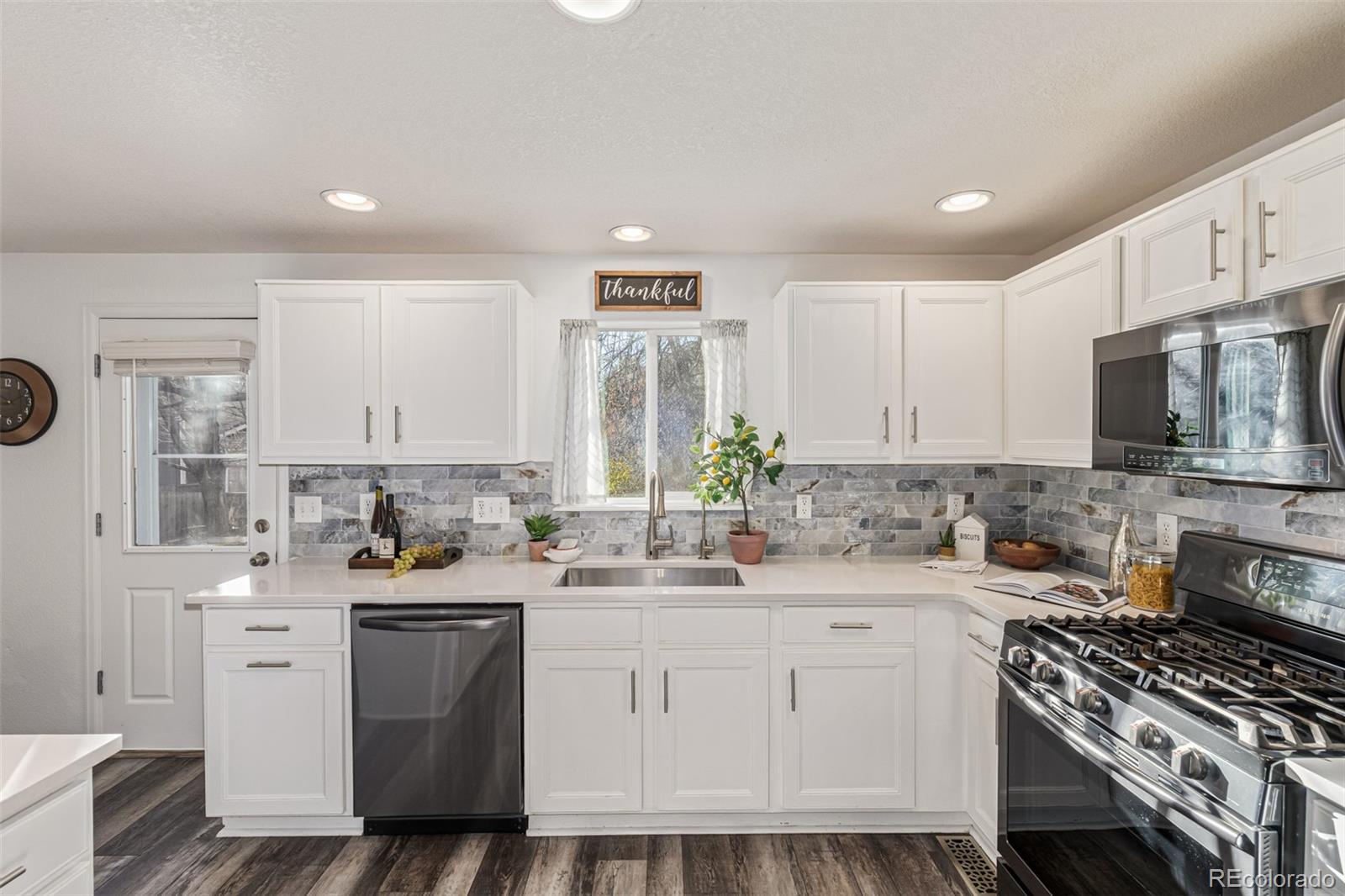 Erie, Colorado, 80516, United States, 3 Bedrooms Bedrooms, ,3 BathroomsBathrooms,Residential,For Sale,1993413