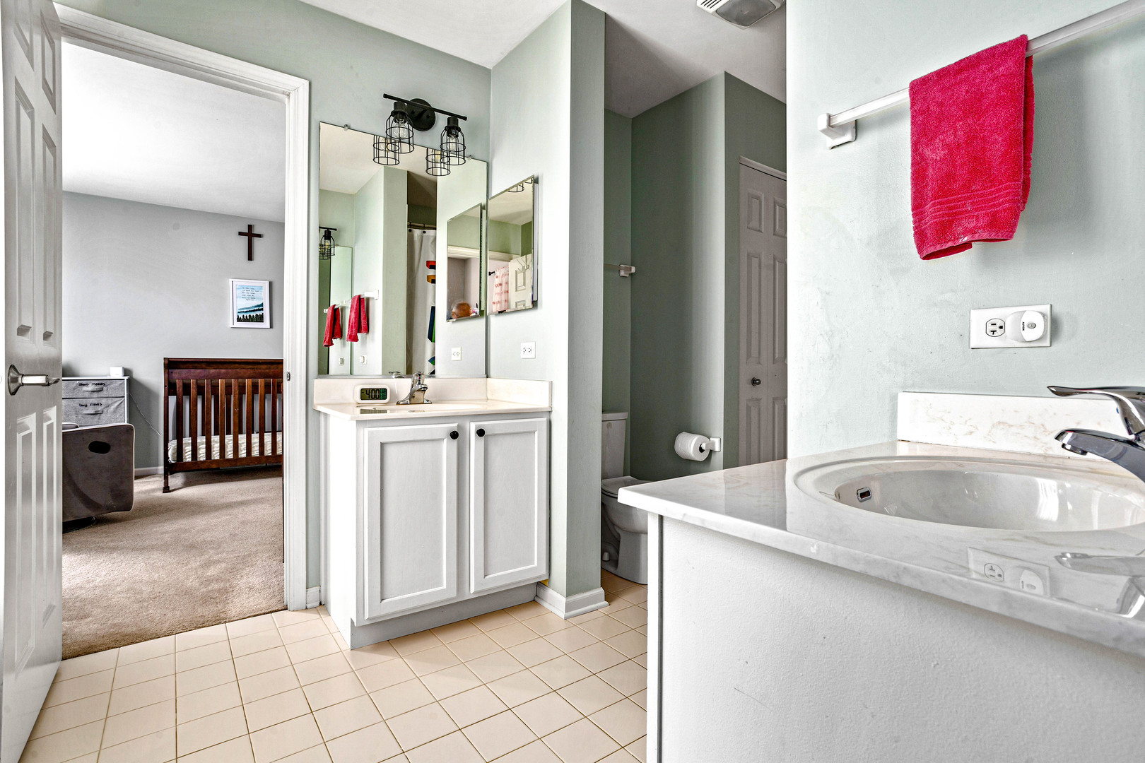 Bartlett, Illinois, 60103, United States, 4 Bedrooms Bedrooms, ,4 BathroomsBathrooms,Residential,For Sale,1950831