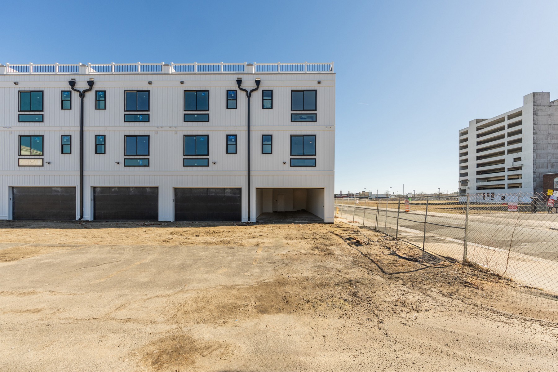  105 B Westminster Avenue - 物件實景