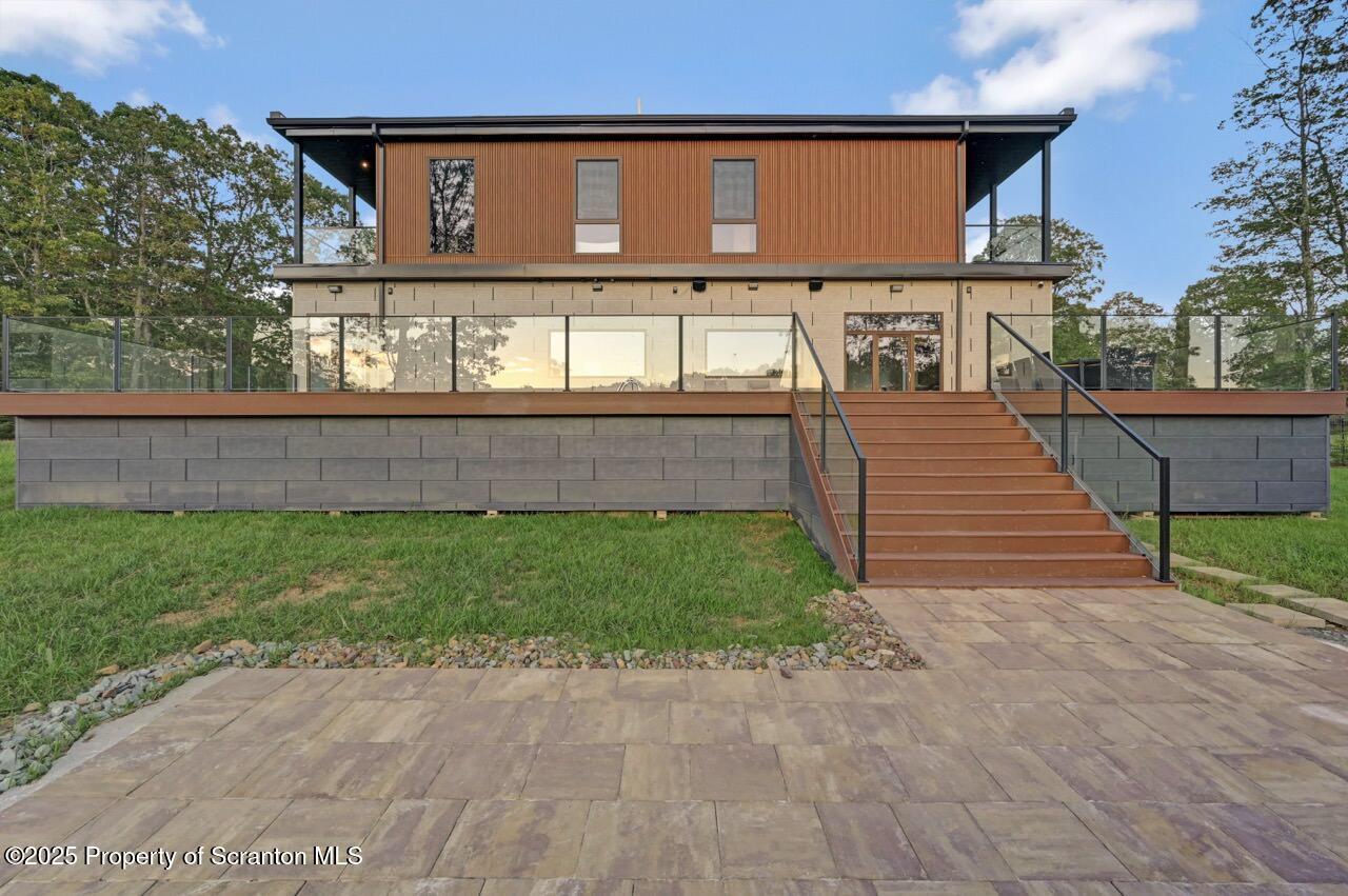 Bear Creek, Pennsylvania, 18602, United States, 4 Bedrooms Bedrooms, ,3 BathroomsBathrooms,Residential,For Sale,2002172