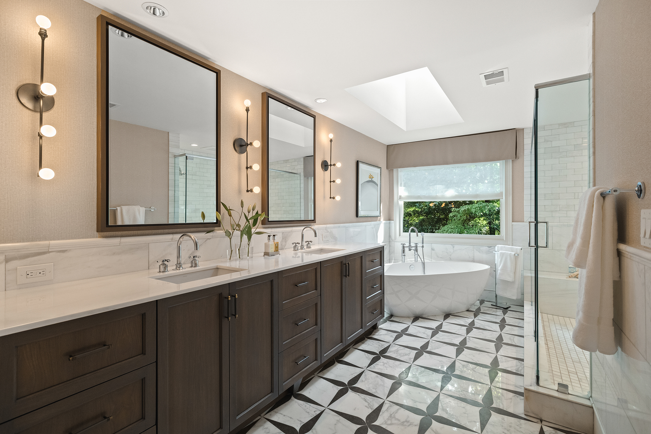  Refined Living on a Quiet Cul-de-sac in Chastain Park - 物件實景