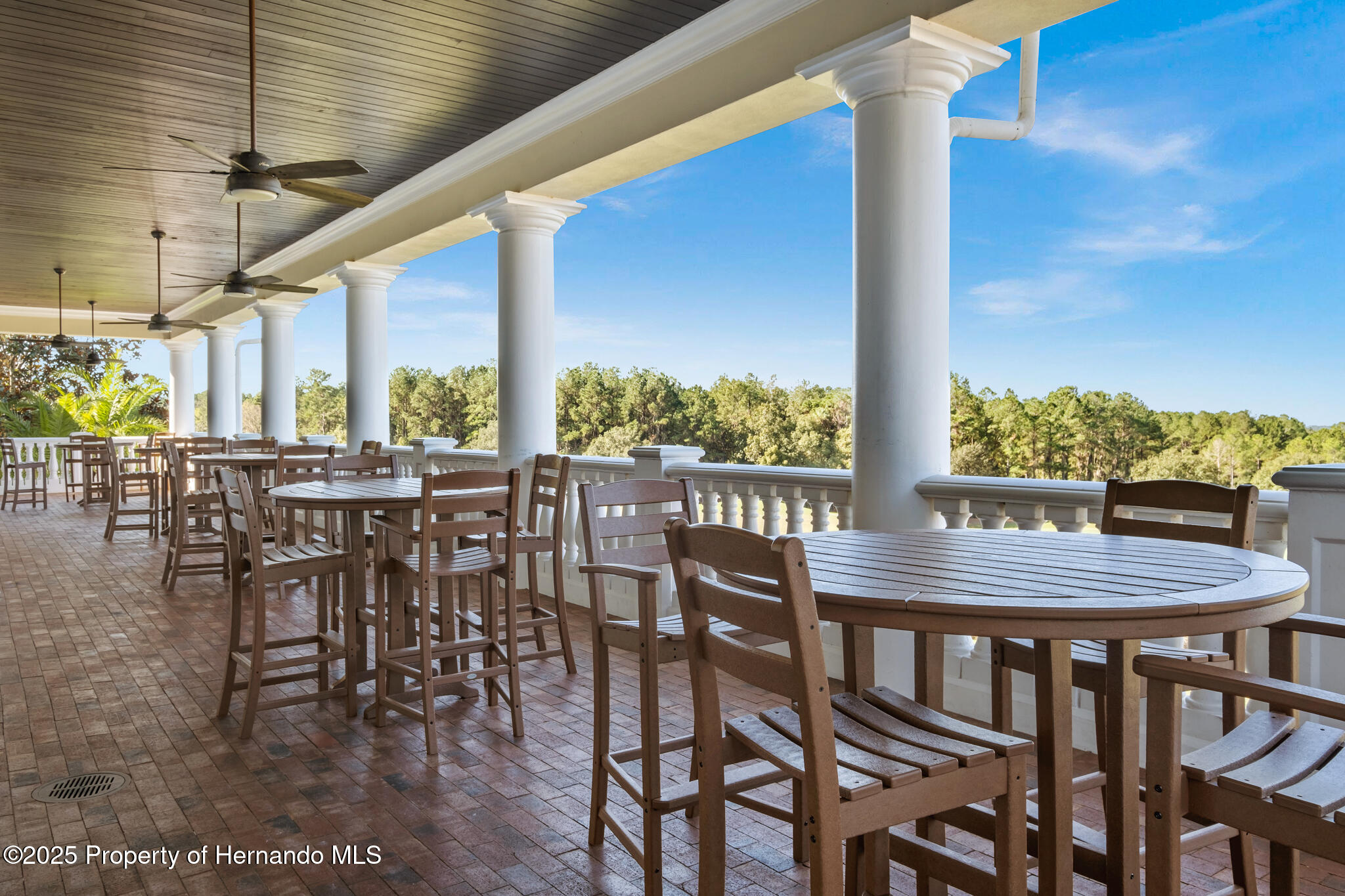 Brooksville, Florida, 34601, United States, 2 Bedrooms Bedrooms, ,4 BathroomsBathrooms,Residential,For Sale,1878155
