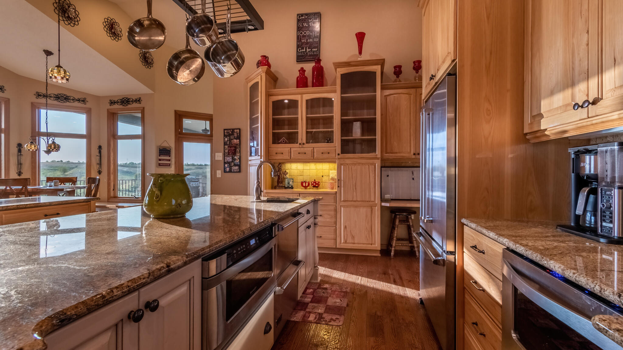 Beulah, North Dakota, 58523, United States, 4 Bedrooms Bedrooms, ,3 BathroomsBathrooms,Residential,For Sale,1780571
