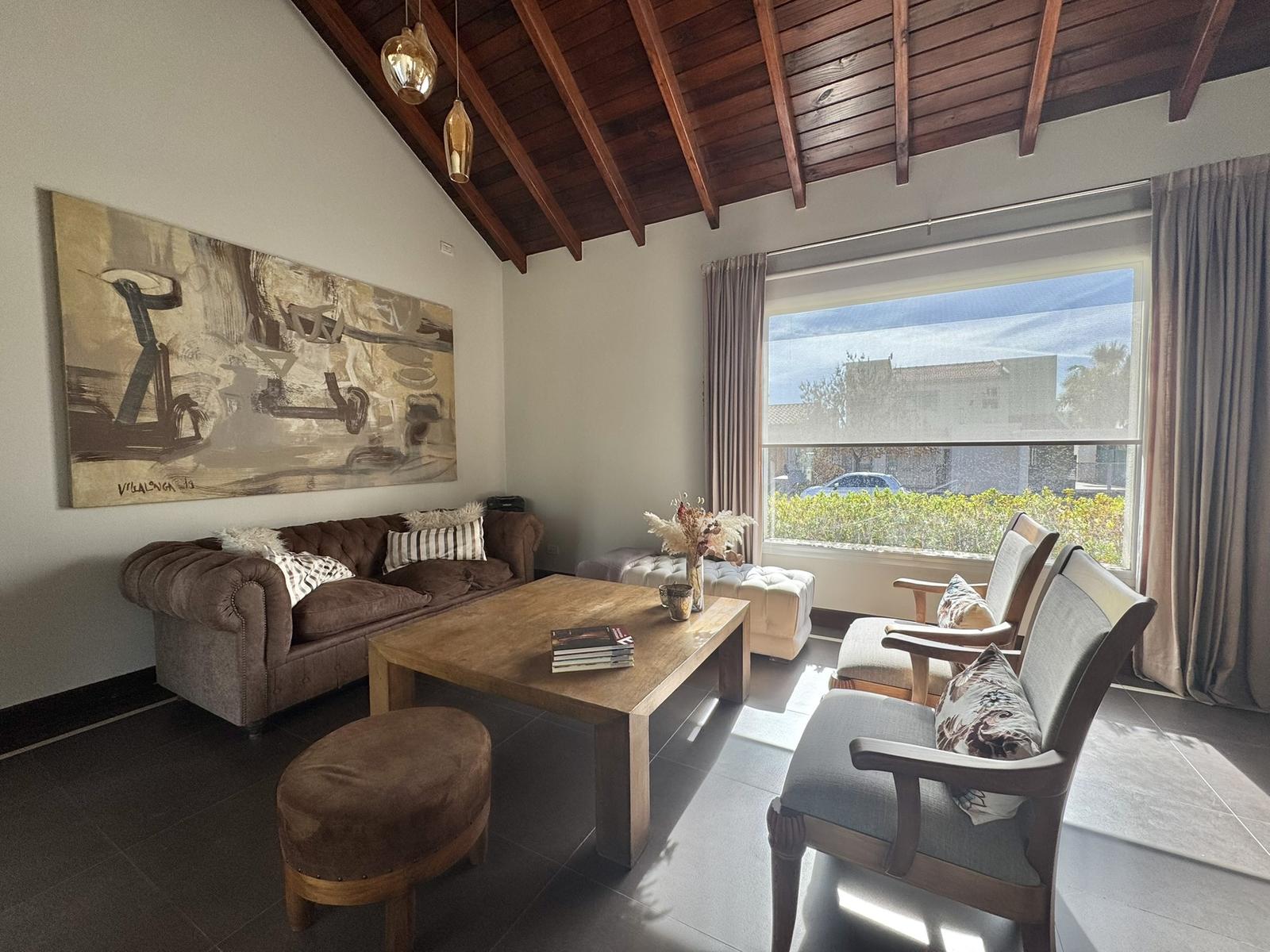 Godoy Cruz, AR-M, AR, 5 Bedrooms Bedrooms, ,4 BathroomsBathrooms,Residential,For Sale,1961859