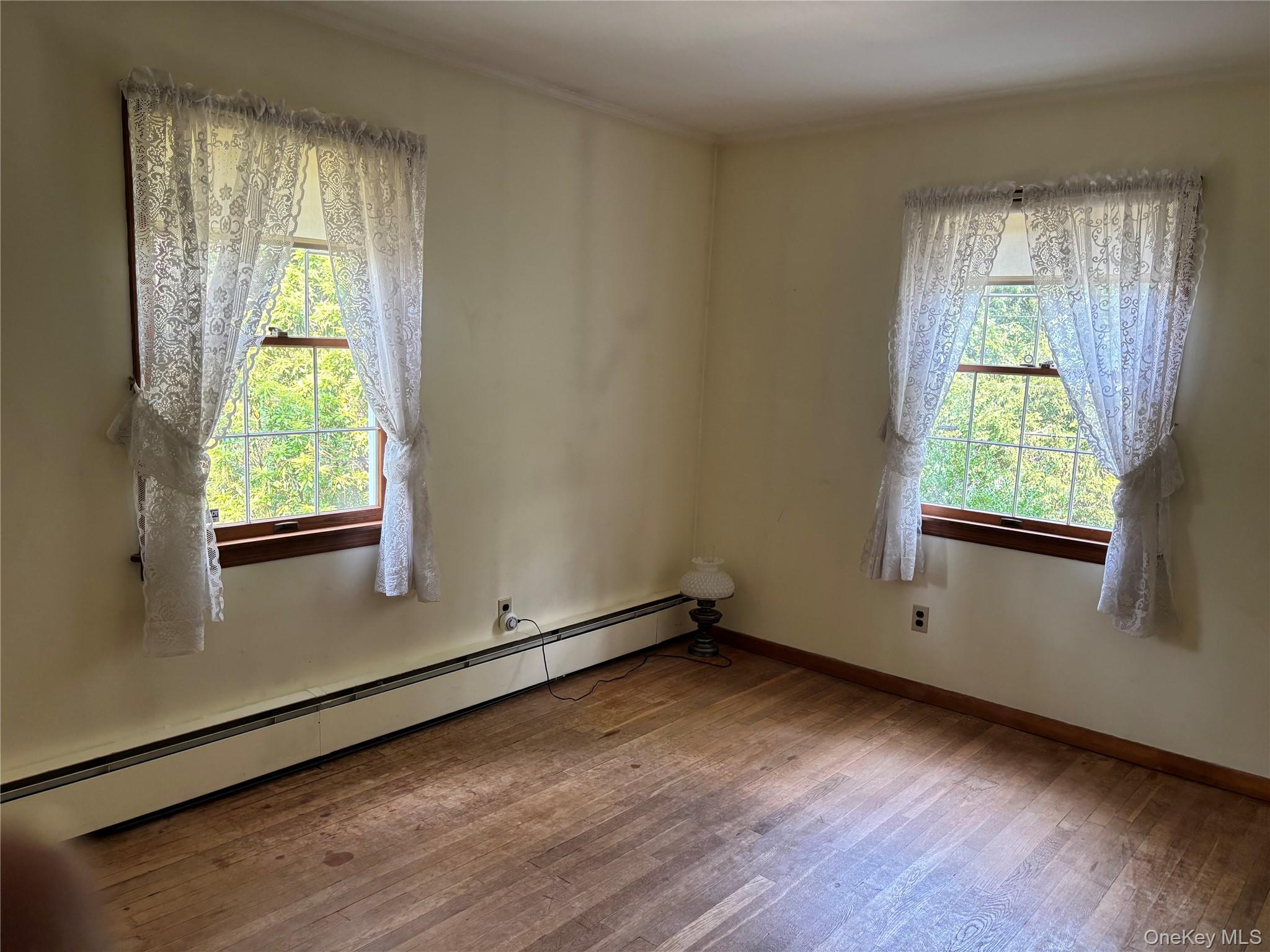 Wading River, New York, 11792, United States, 4 Bedrooms Bedrooms, ,2 BathroomsBathrooms,Residential,For Sale,1941078