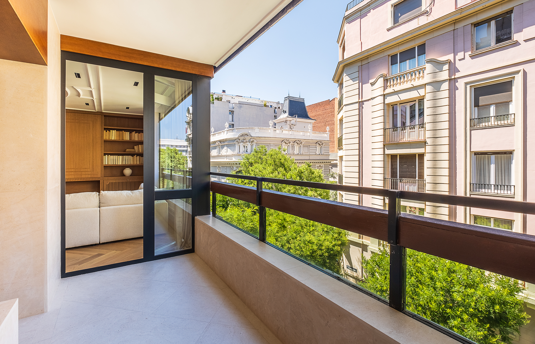  Renovated flat with terrace and garage in Almagro - 物件實景