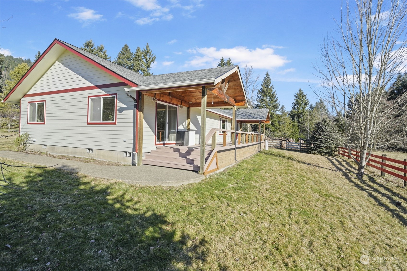 Glenoma, Washington, 98336, United States, 3 Bedrooms Bedrooms, ,2 BathroomsBathrooms,Residential,For Sale,1976898