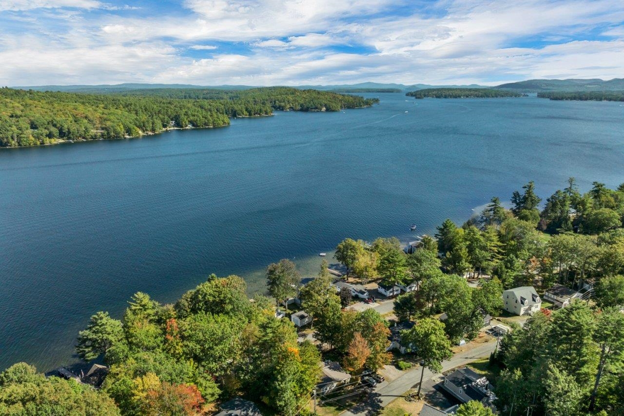 Meredith, New Hampshire, 03253, United States, 5 Bedrooms Bedrooms, ,2 BathroomsBathrooms,Residential,For Sale,1995867