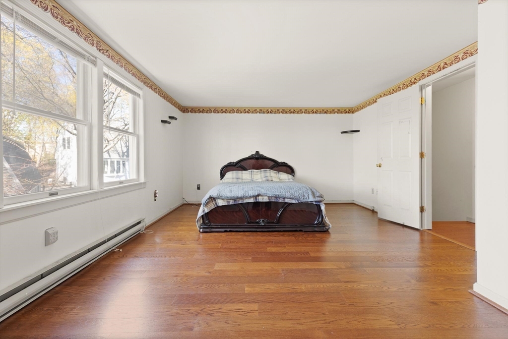 Lynn, Massachusetts, 01902, United States, 4 Bedrooms Bedrooms, ,2 BathroomsBathrooms,Residential,For Sale,2049430