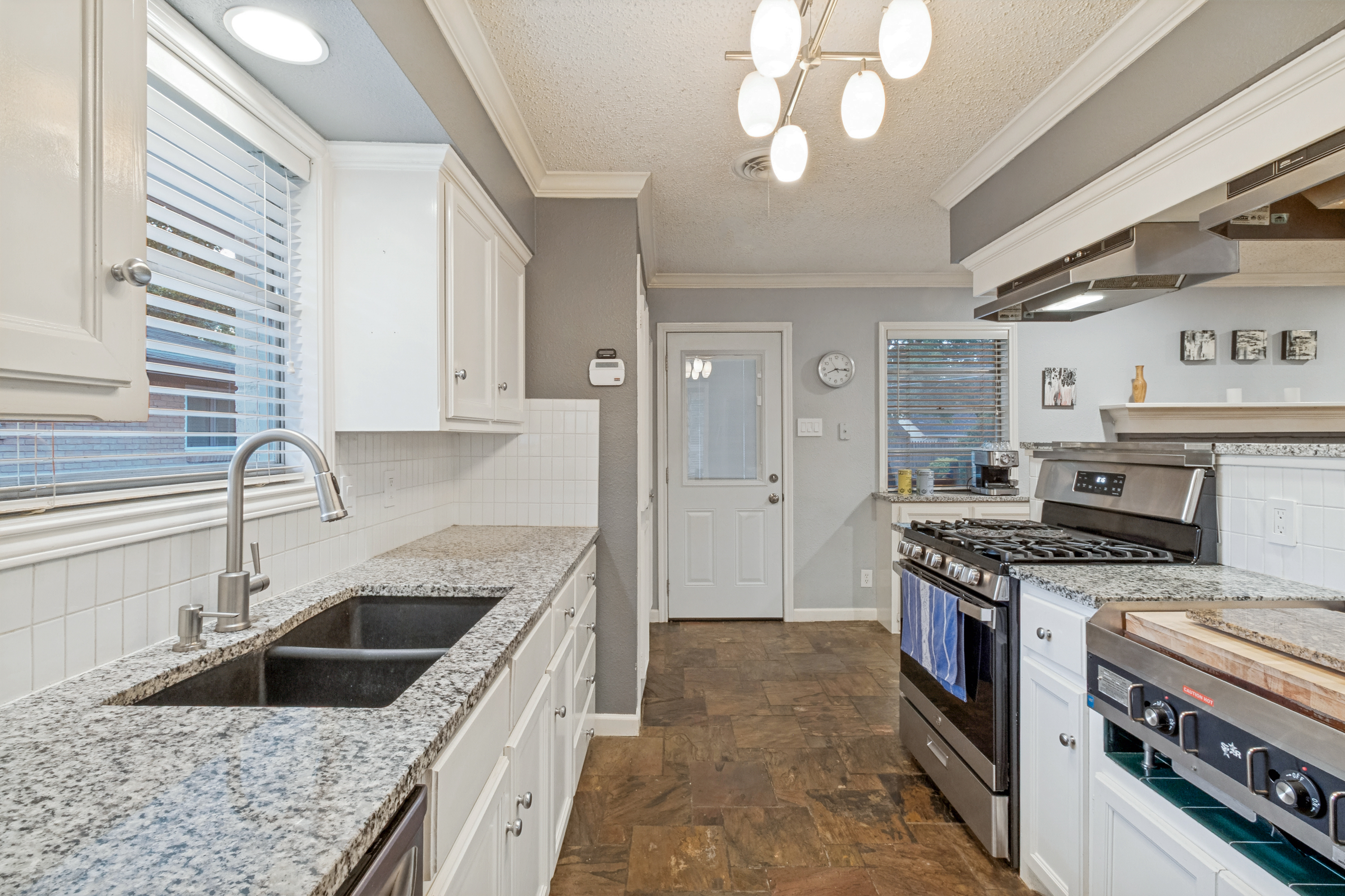  10615 Longmeadow Drive, Dallas, TX, 75238 - 物件實景