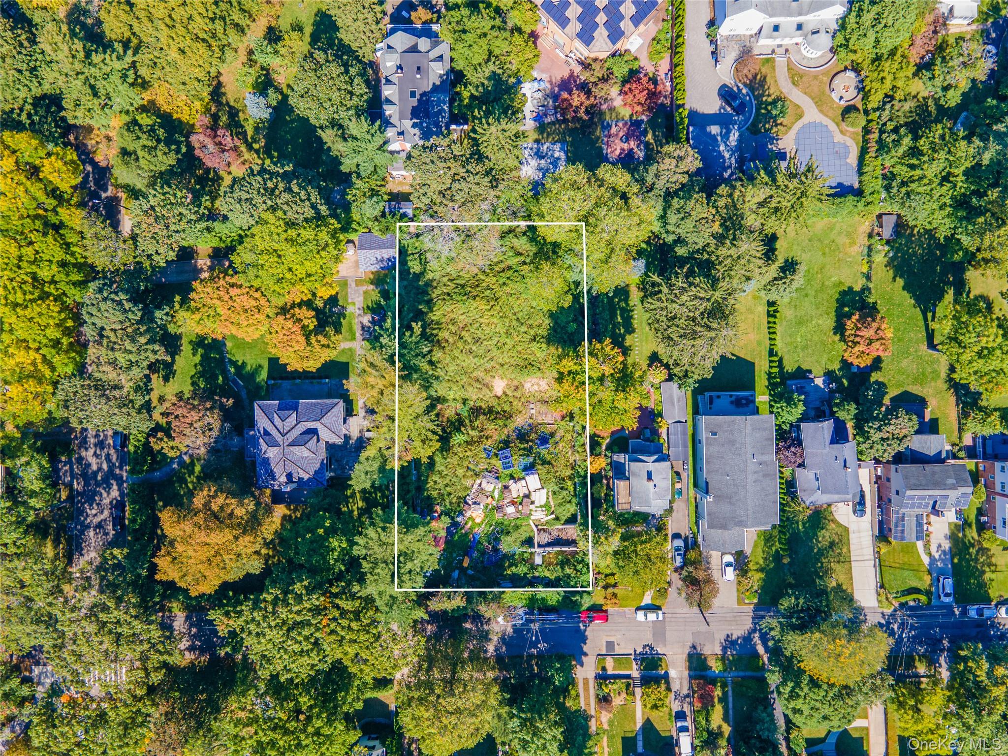  240-17 Poplar Street, Little Neck, NY, 11363 - 物件實景