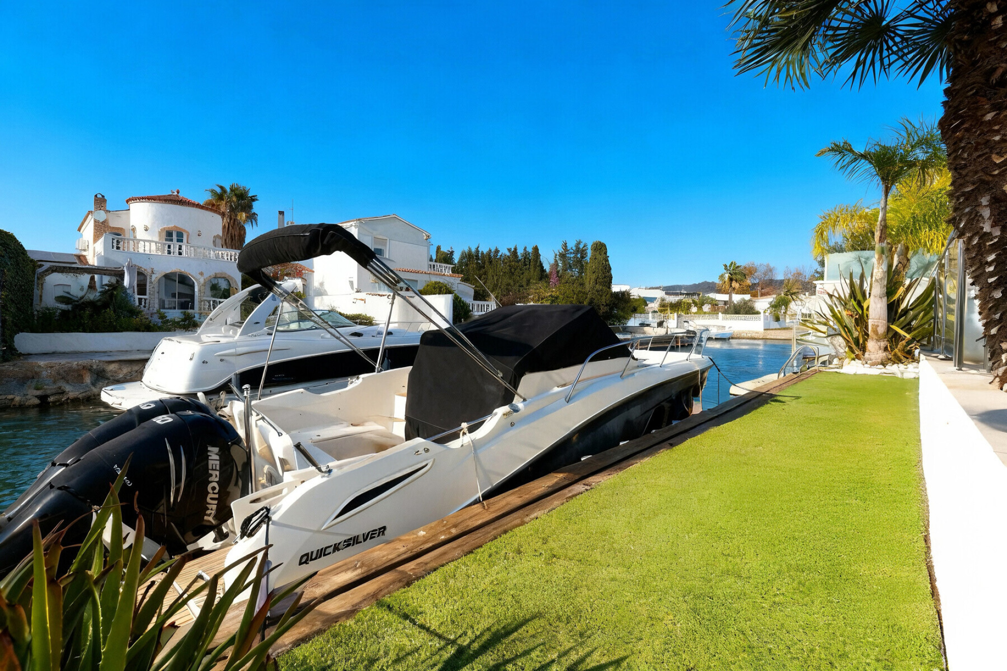  Contemporary villa on canal with mooring - 物件實景