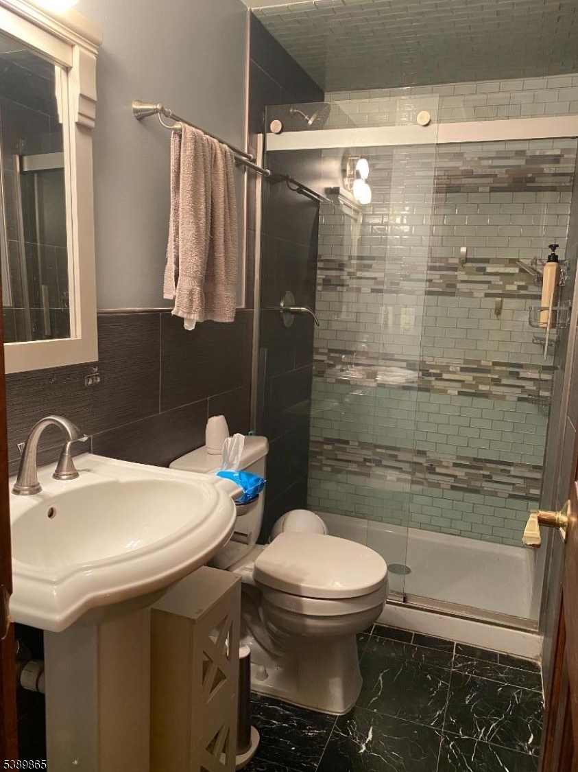 Kenilworth Boro, New Jersey, 07033, United States, 4 Bedrooms Bedrooms, ,3 BathroomsBathrooms,Residential,For Sale,1960760