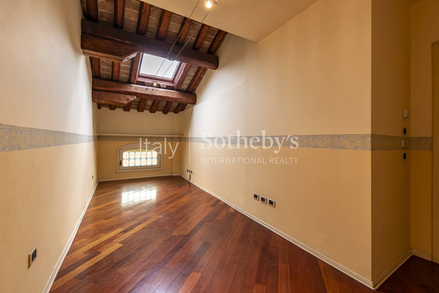  Exclusive penthouse in the historic center of Padua - 物件實景