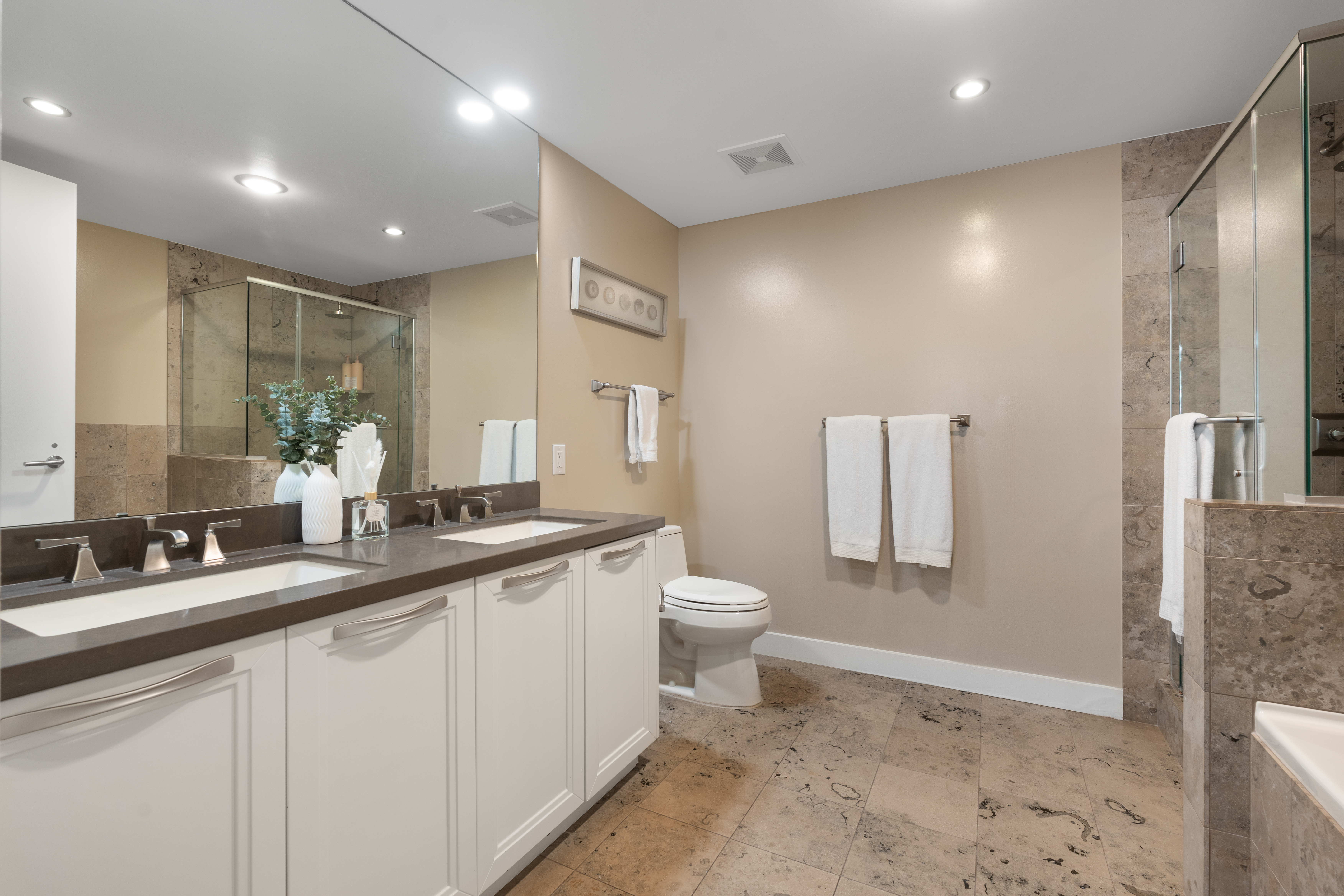  1325 Pacific Highway, San Diego, CA 92101 - 物件實景