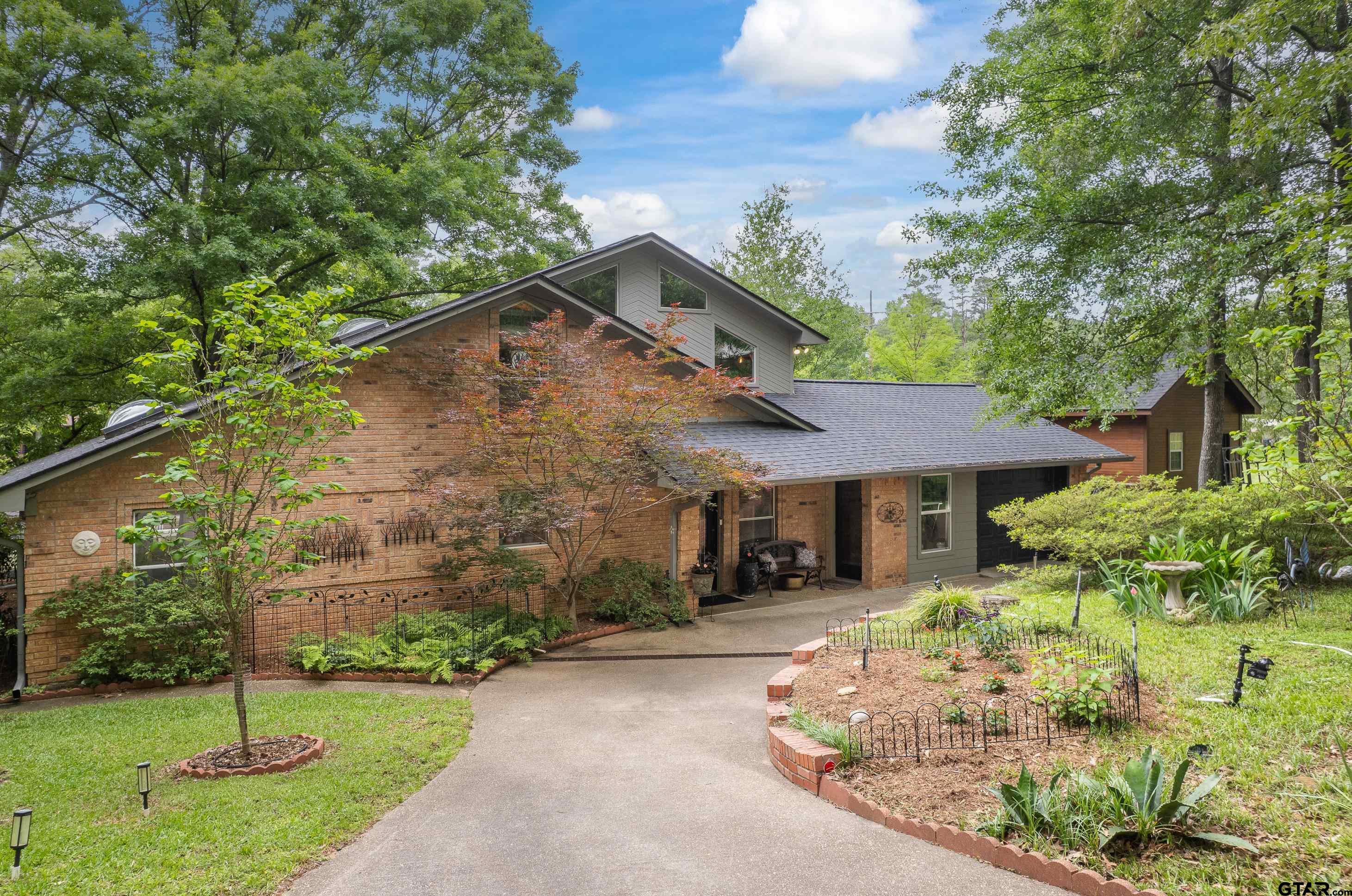 Scroggins, Texas, 75480, United States, 3 Bedrooms Bedrooms, ,2 BathroomsBathrooms,Residential,For Sale,2039986