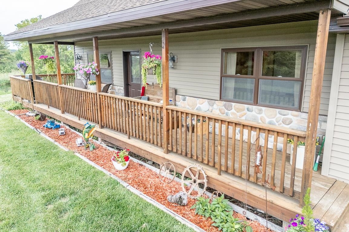 Manawa, Wisconsin, 54949-0000, United States, 2 Bedrooms Bedrooms, ,2 BathroomsBathrooms,Residential,For Sale,1935500