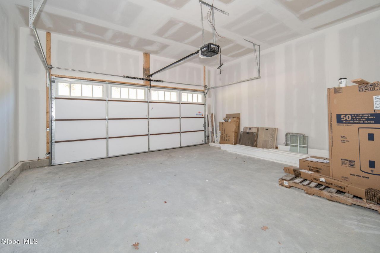 Lake George, New York, 12845, United States, 3 Bedrooms Bedrooms, ,3 BathroomsBathrooms,Residential,For Sale,1960520