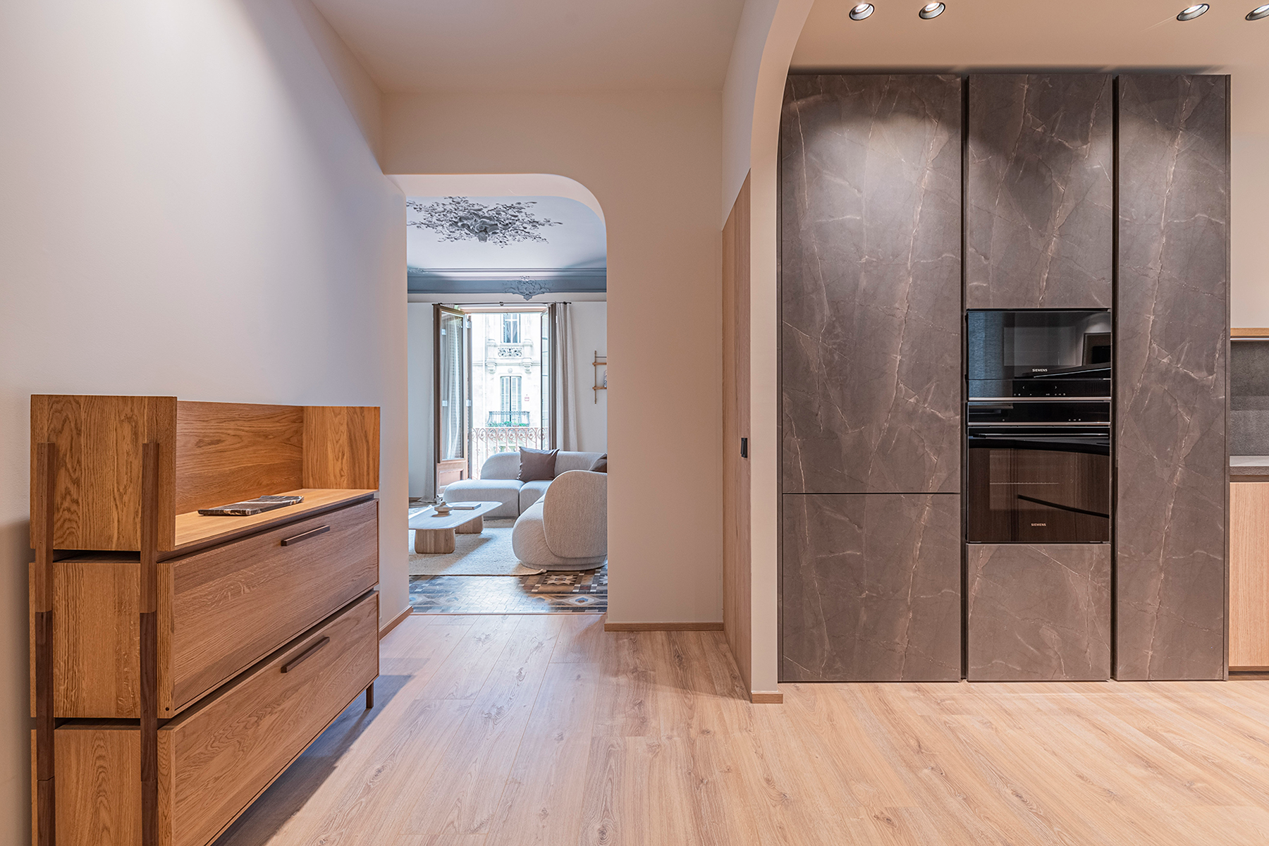  Modernist flat in Eixample with premium finishes in the Quadrat d