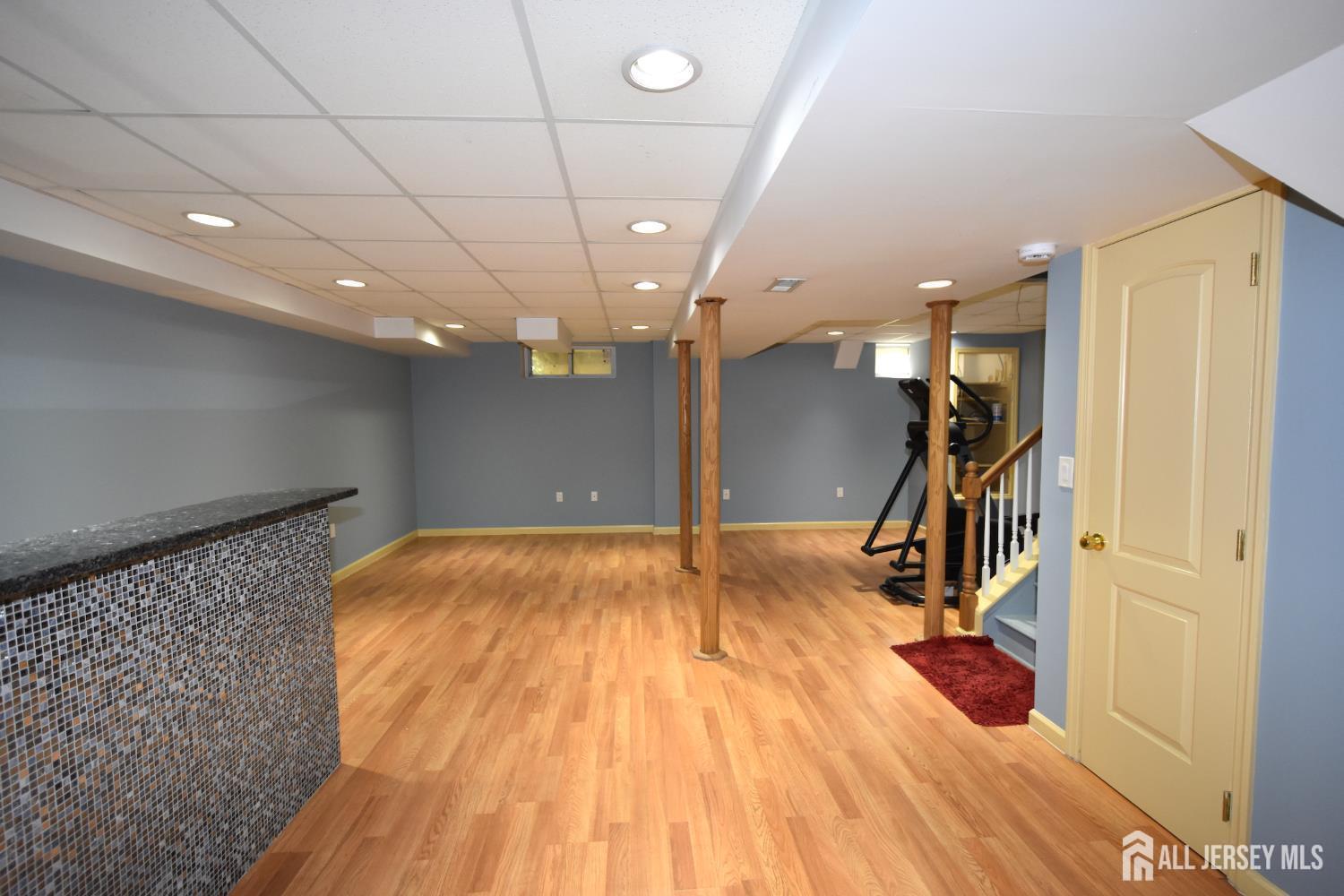 North Brunswick, New Jersey, 08902, United States, 3 Bedrooms Bedrooms, ,3 BathroomsBathrooms,Residential,For Sale,1992590