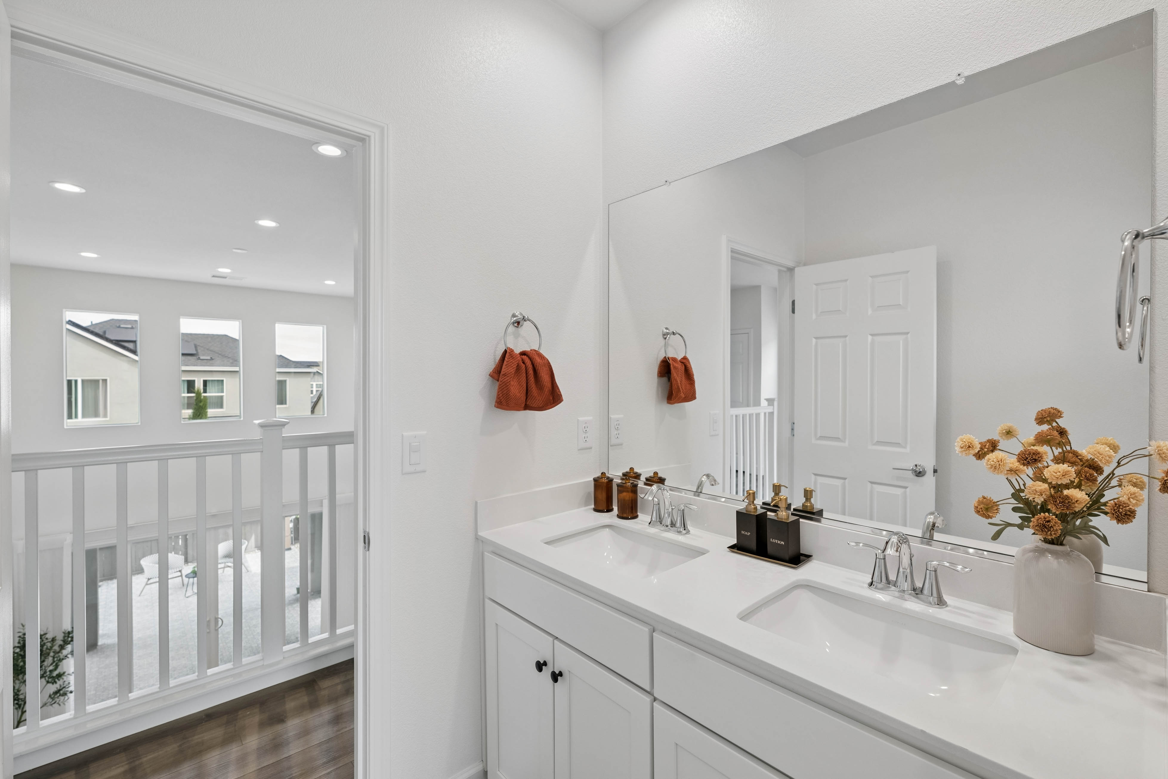  Elevated Living Meets Modern Comfort - 物件實景