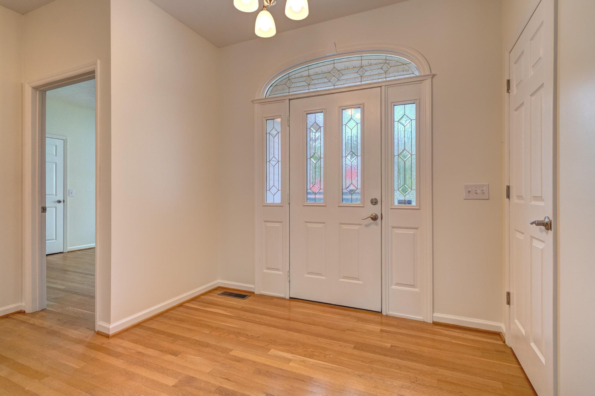 Blacksburg, Virginia, 24060, United States, 4 Bedrooms Bedrooms, ,3 BathroomsBathrooms,Residential,For Sale,1847433