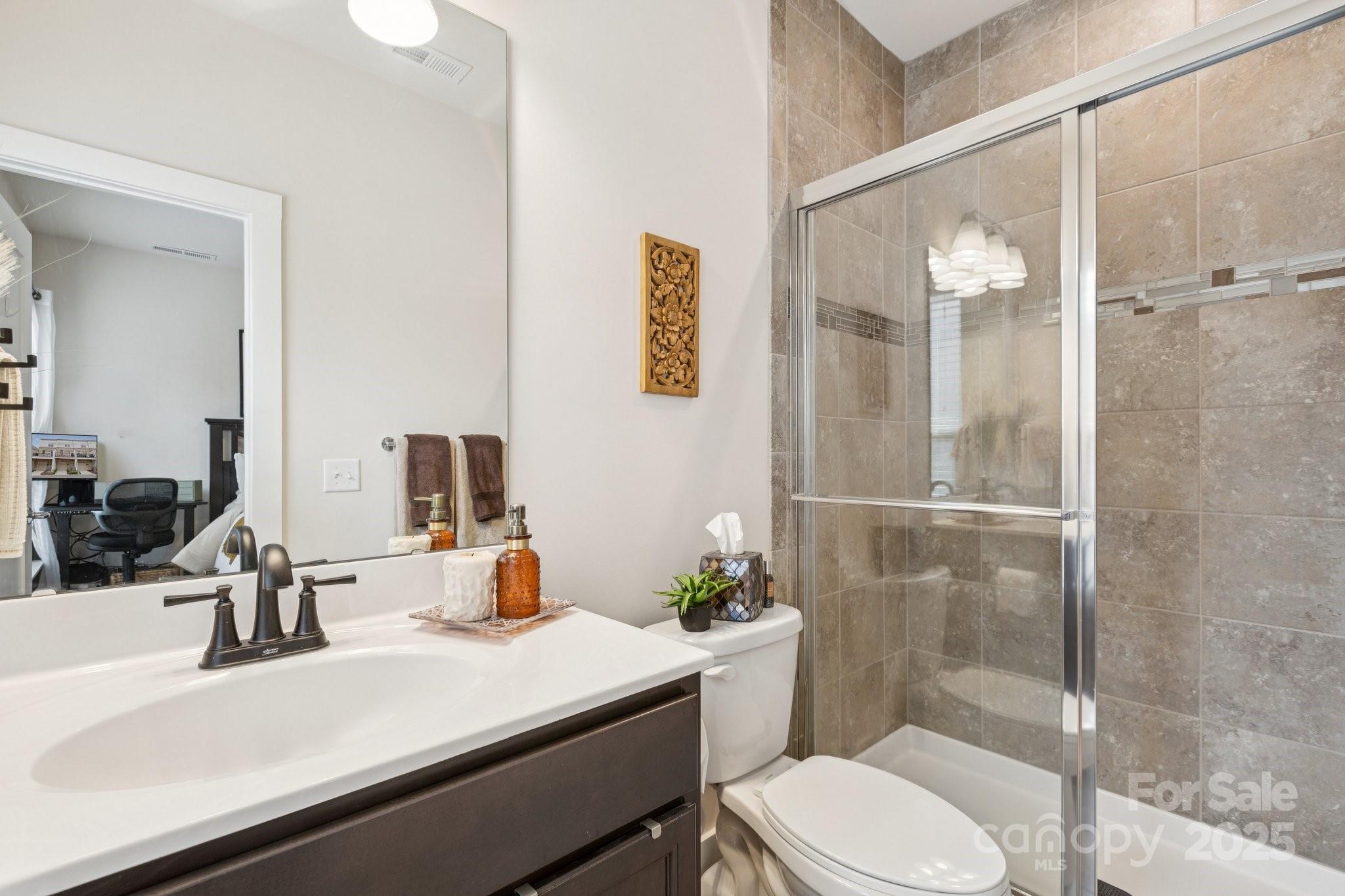 Charlotte, North Carolina, 28204, United States, 3 Bedrooms Bedrooms, ,4 BathroomsBathrooms,Residential,For Sale,1958271