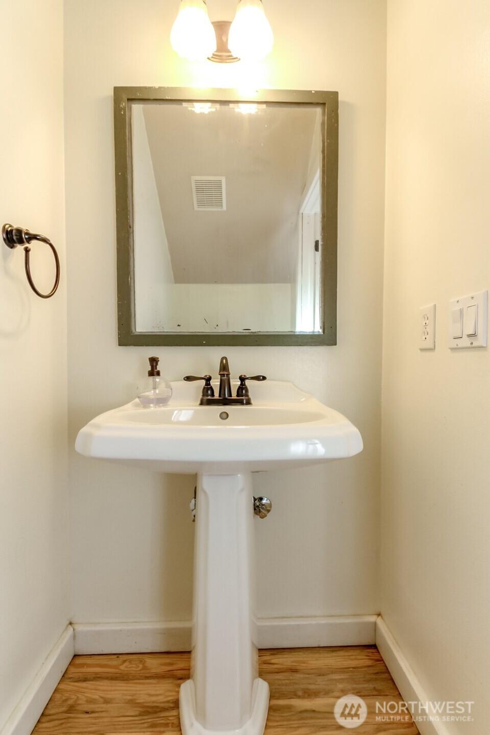 TACOMA, Washington, 98422, United States, 4 Bedrooms Bedrooms, ,3 BathroomsBathrooms,Residential,For Sale,1940753