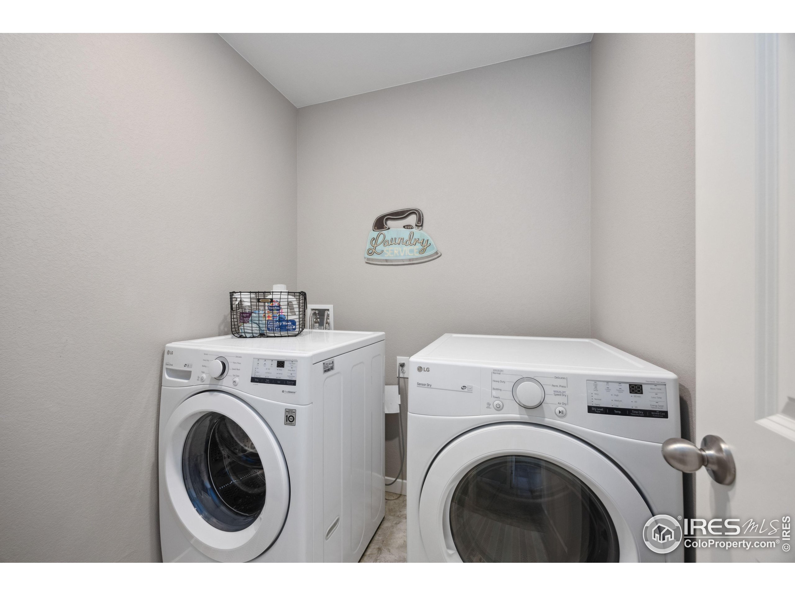 Mead, Colorado, 80542, United States, 4 Bedrooms Bedrooms, ,2 BathroomsBathrooms,Residential,For Sale,1818540