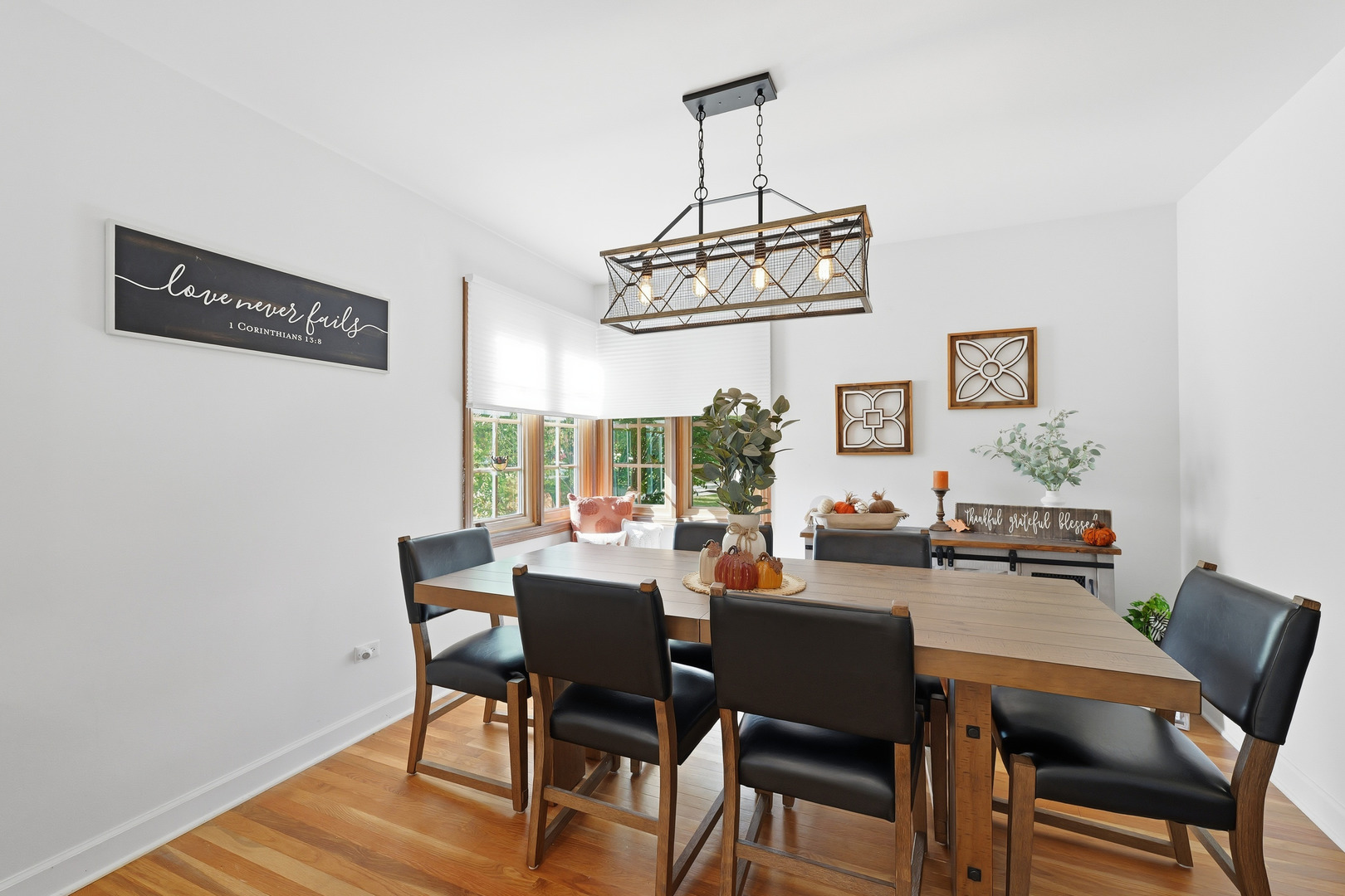 Crete, Illinois, 60417, United States, 4 Bedrooms Bedrooms, ,3 BathroomsBathrooms,Residential,For Sale,1989457