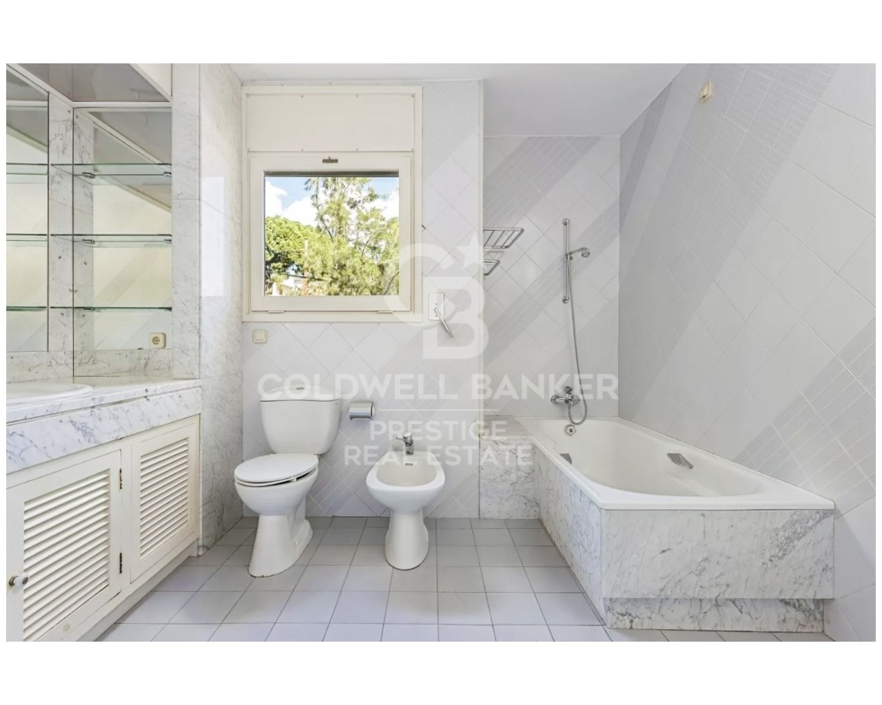 Barcelona, Esplugues de Llobregat, La Miranda - Ci, Esplugues de Llobregat, Catalonia, ES, 5 Bedrooms Bedrooms, ,4 BathroomsBathrooms,Residential,For Sale,Barcelona, Esplugues de Llobregat, La Miranda - Ci,1612405