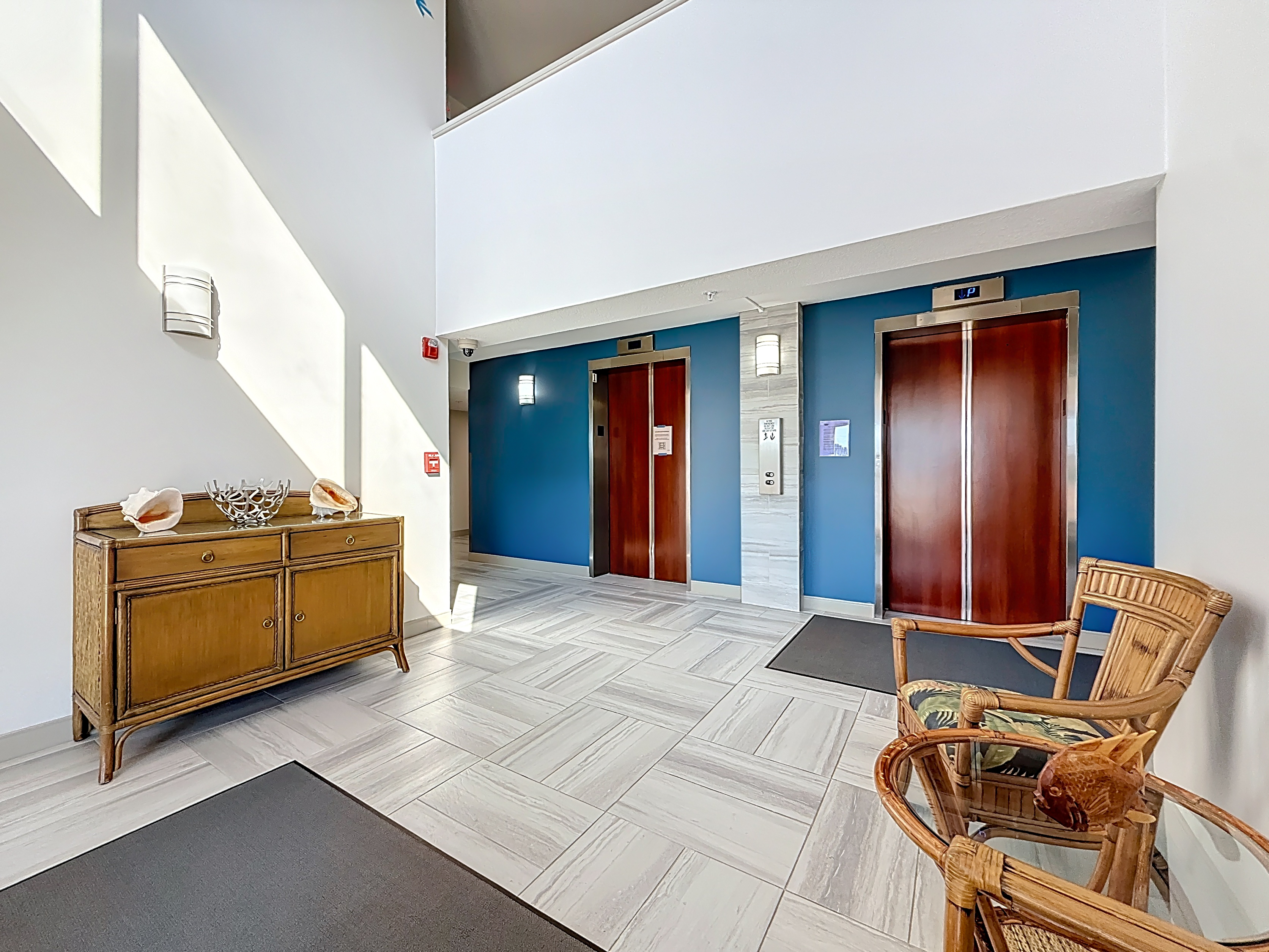 Treasure Island, Florida, 33706, United States, 3 Bedrooms Bedrooms, ,3 BathroomsBathrooms,Residential,For Sale,1983307