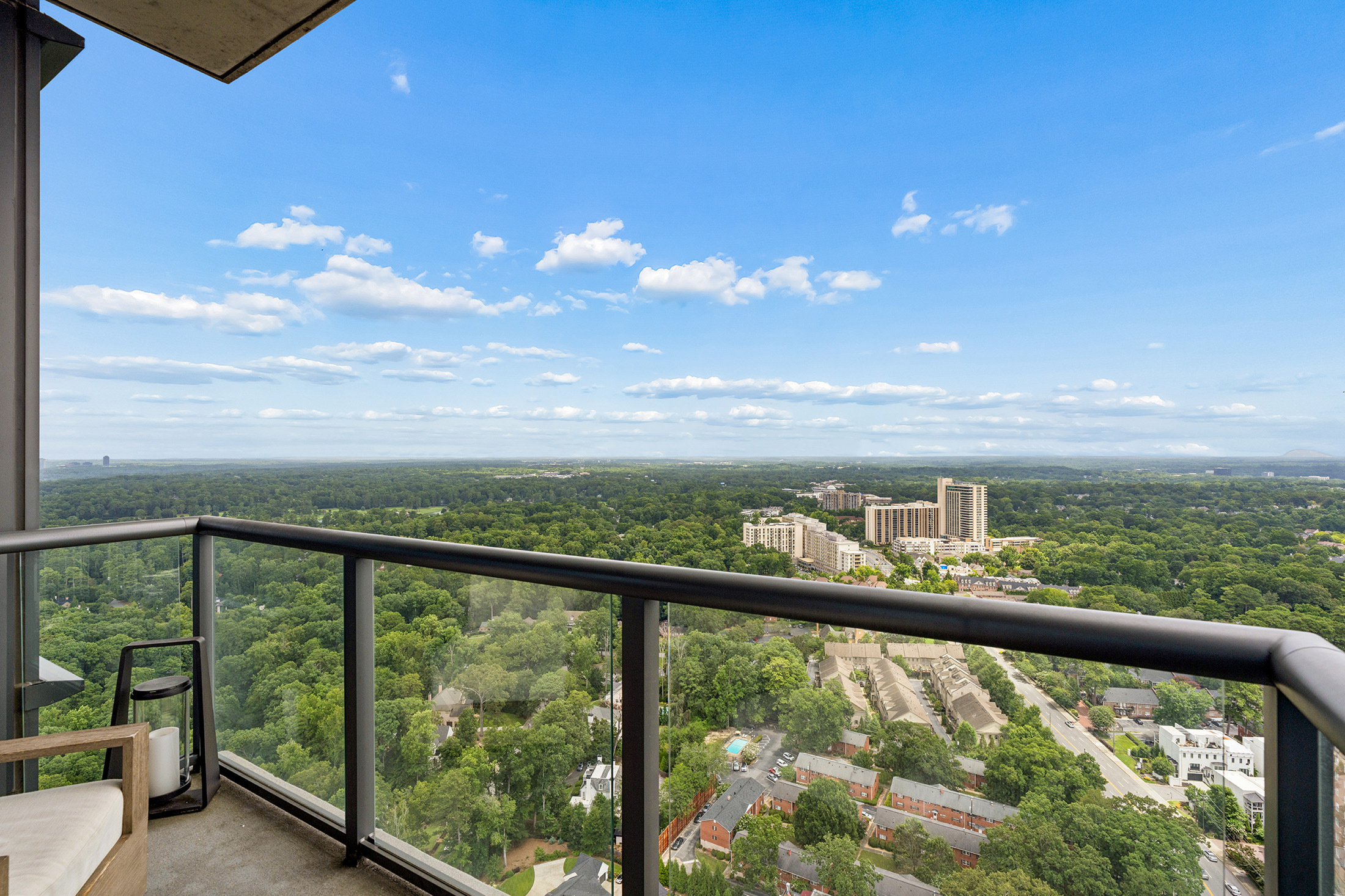  The Ritz-Carlton Residence — A Home With a View - 物件實景