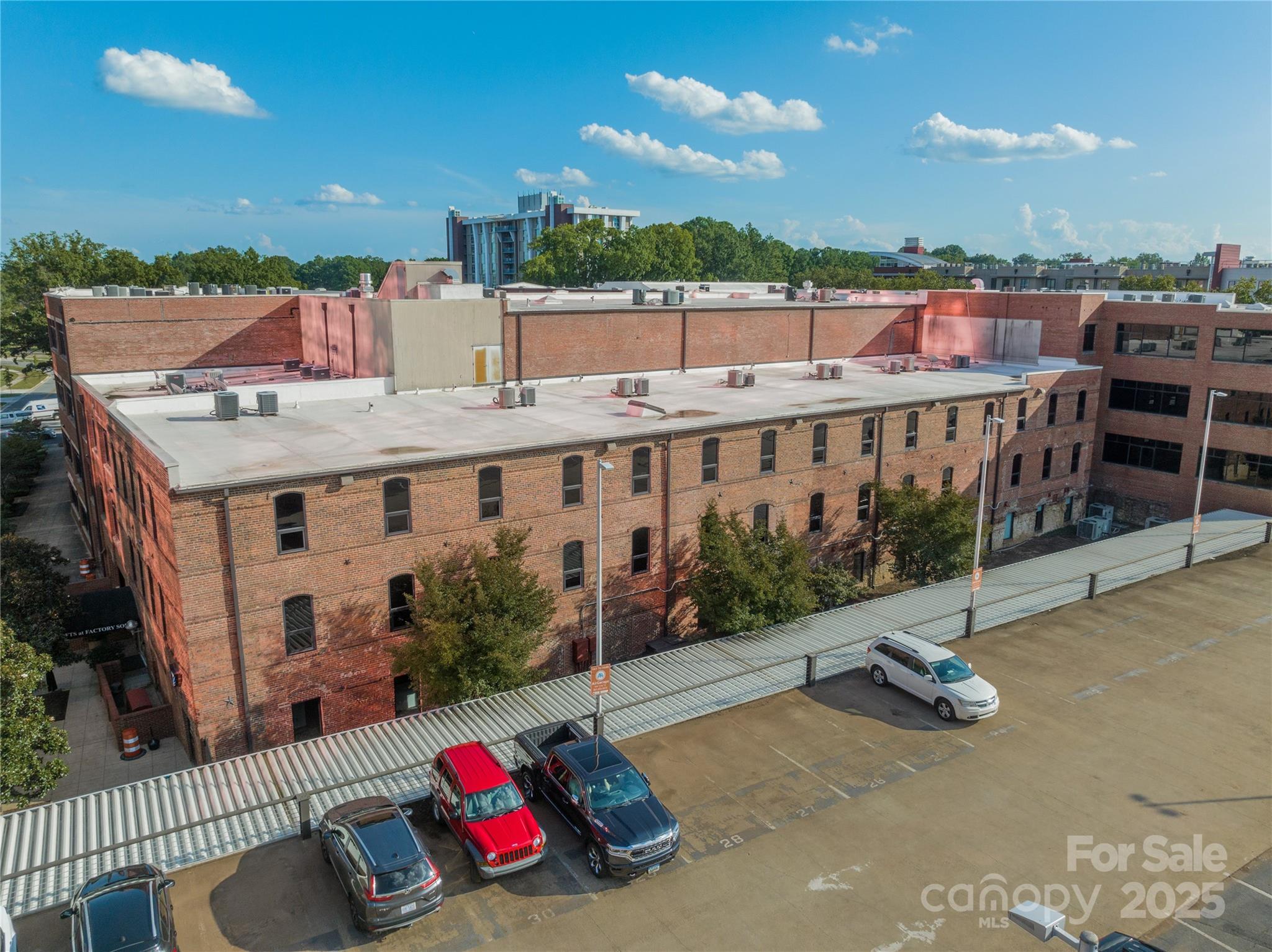 Charlotte, North Carolina, 28203, United States, 2 Bedrooms Bedrooms, ,1 BathroomBathrooms,Residential,For Sale,2000933