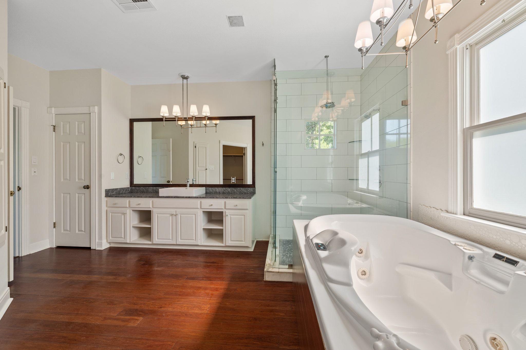 Austin, Texas, 78746, United States, 4 Bedrooms Bedrooms, ,4 BathroomsBathrooms,Residential,For Sale,1974228